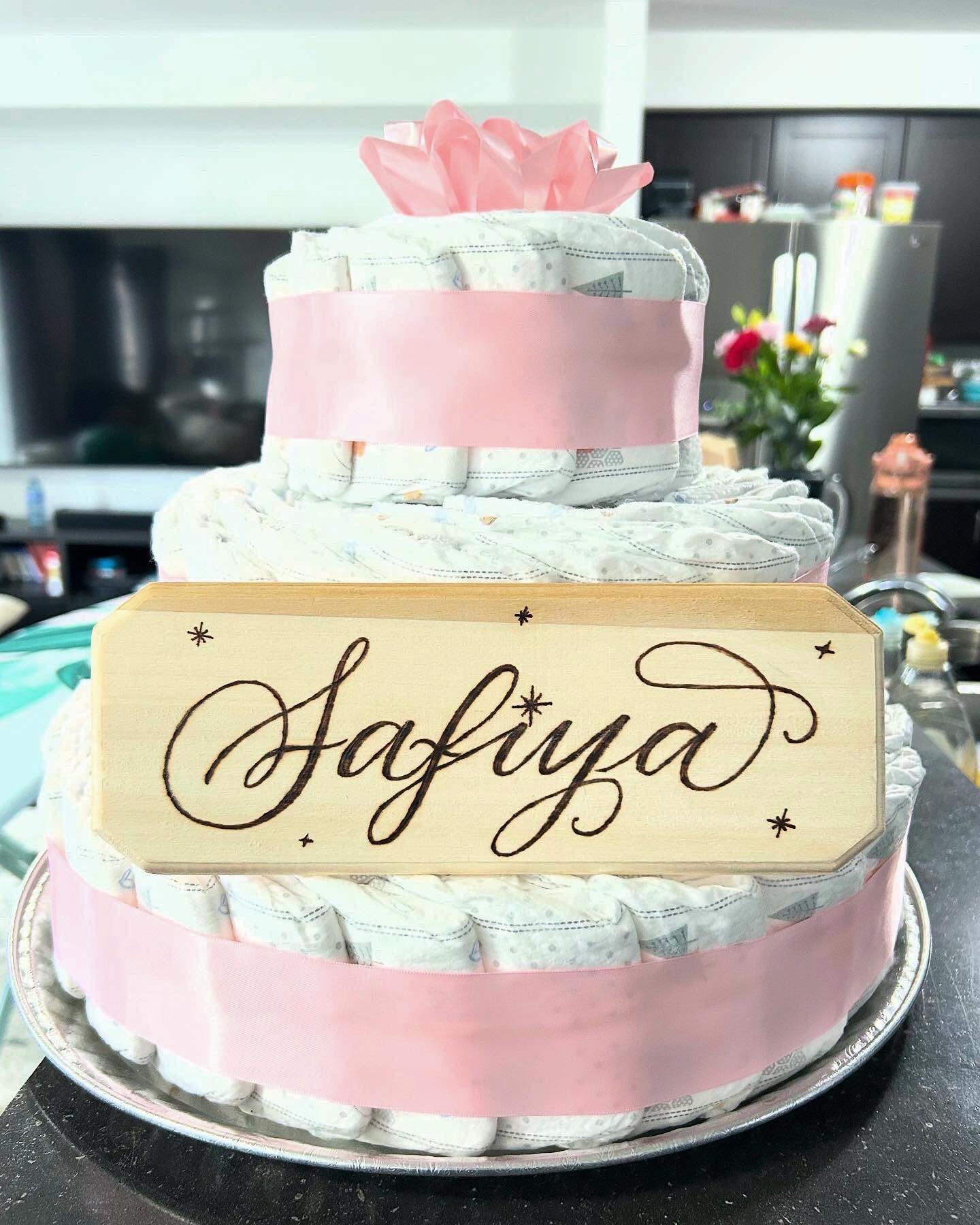 Another wooden name sign for the newest addition to the family 🌟 

.
.
.
.
.

#creativemuslimwomen #letteringartist #torontocalligraphy #torontocalligrapher #torontoartist #eventartist #womeninbusiness #calligraphersofcolor #engraving #calligraphyen