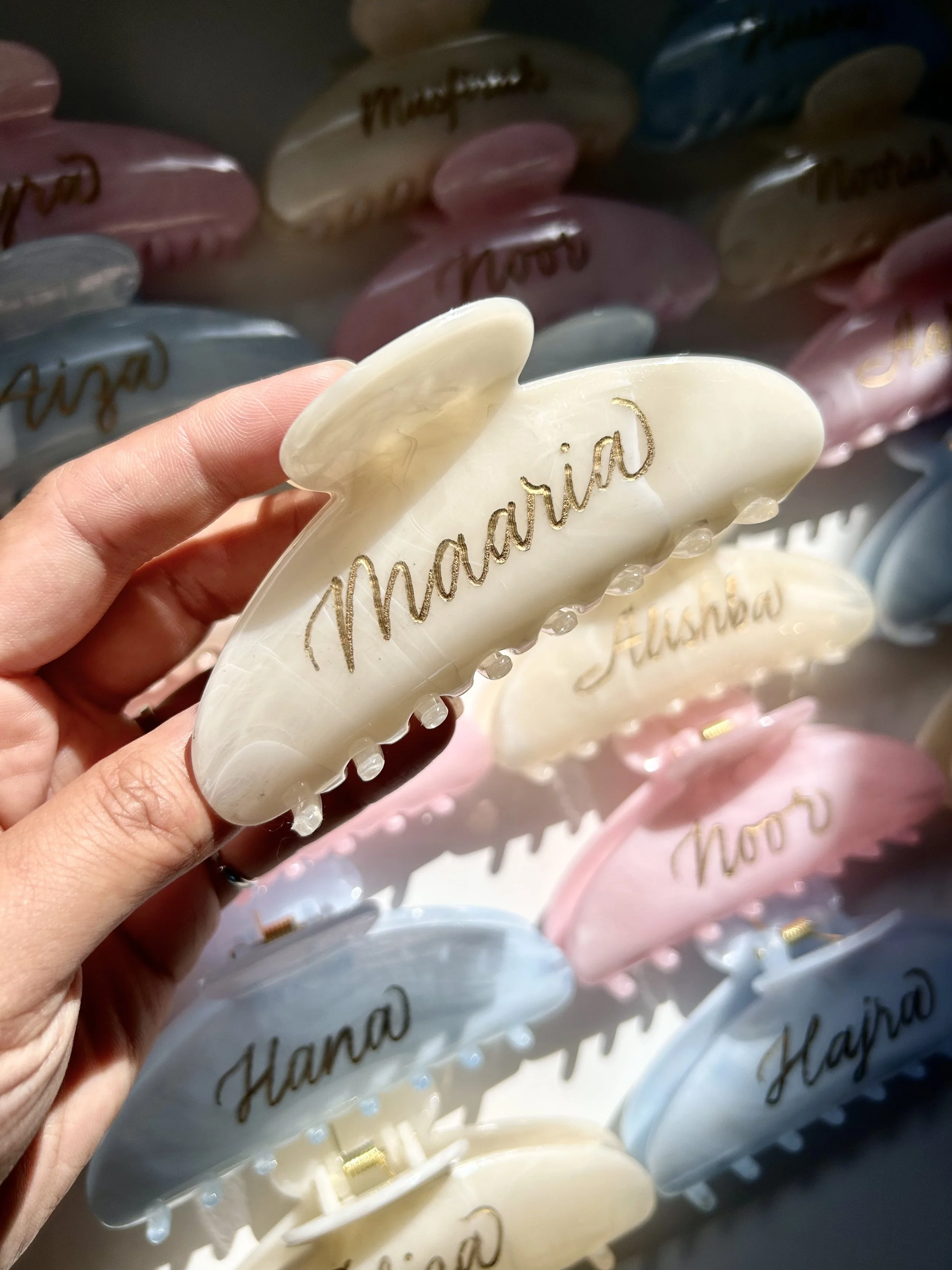 Toronto_Calligraphy_Engraving_Claw_Clip.jpeg