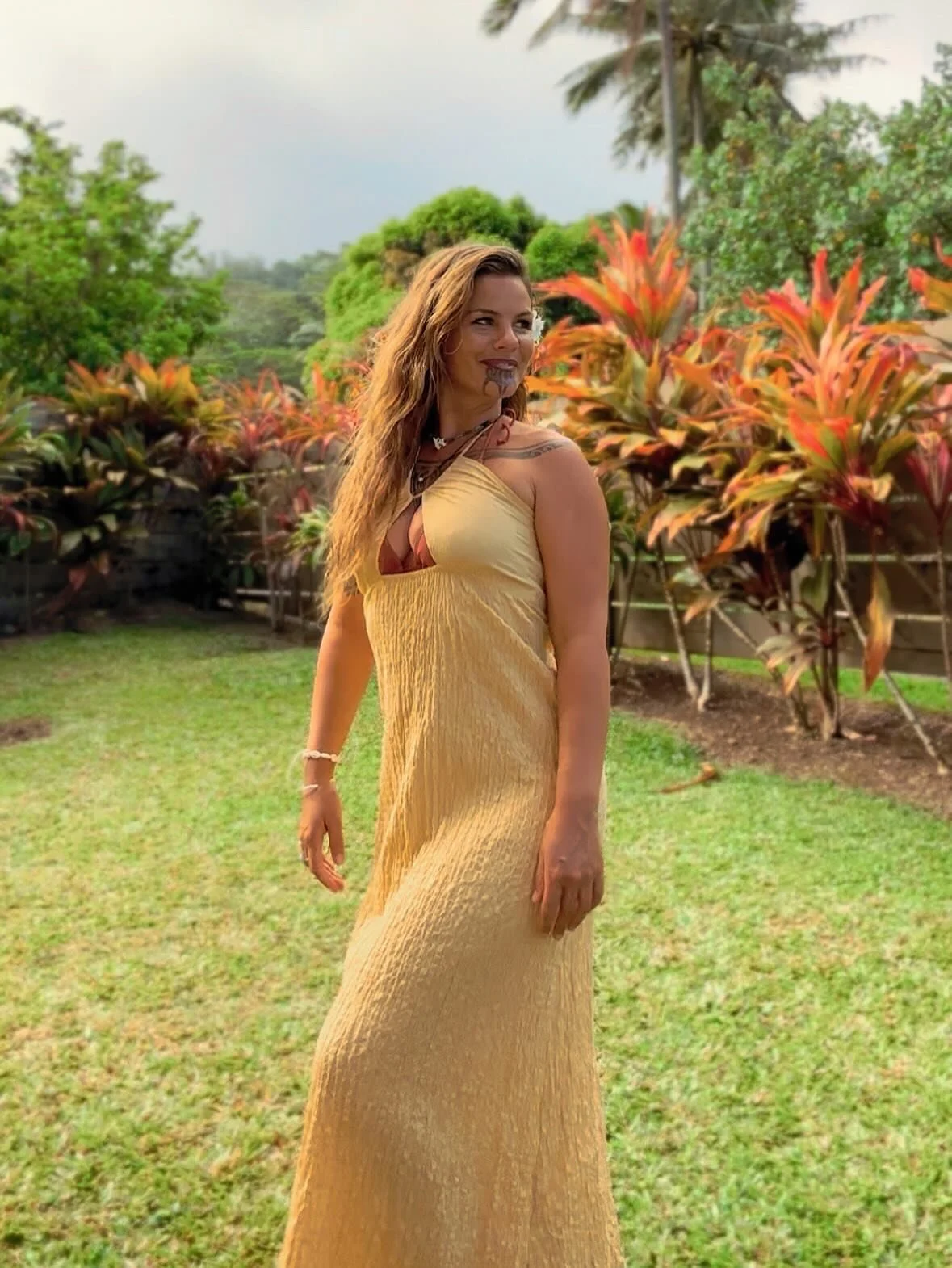 When your heart cracks open so deeply&hellip;it can no longer hold anything other than what is pono,  what is true - what is real.

This year has been one of the hardest of my life.

Yet the most courageous and powerful transformation, can only come 