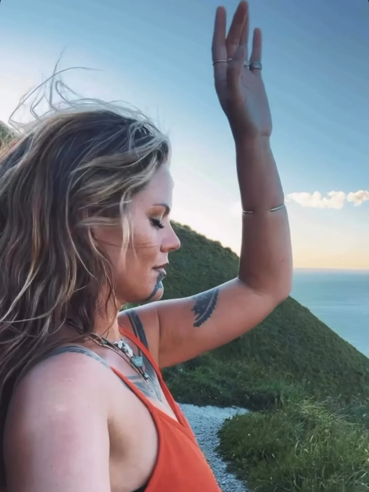 ✨🩵💎🌊♾️🧬🌬️✨

Loving you through the veil&hellip;beyond the passage of time