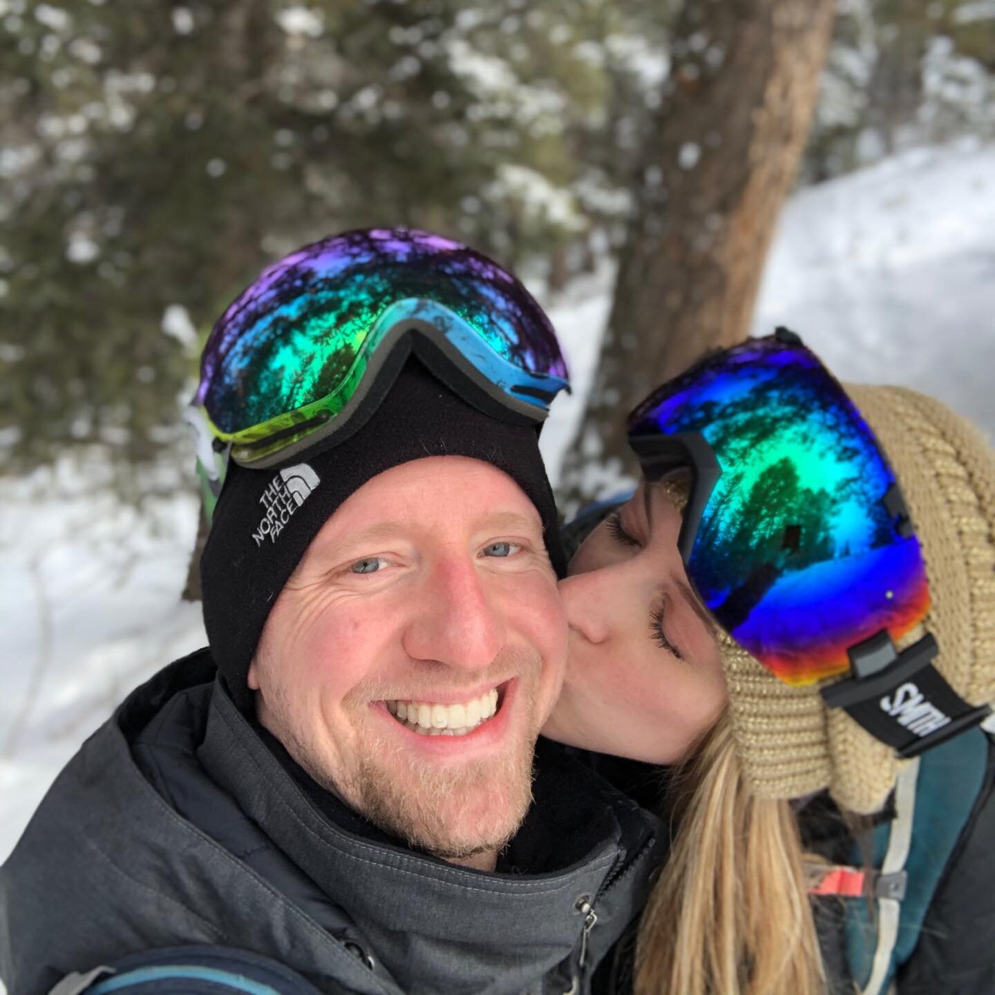 Happy Valentine&rsquo;s Day! Whether you celebrate this day or not, I hope you have a day full of joy and happiness! 🥰
⠀⠀⠀⠀⠀⠀⠀⠀⠀
We normally would be out snowshoeing or something but with the windchill being well below zero, we decided to do a mini-