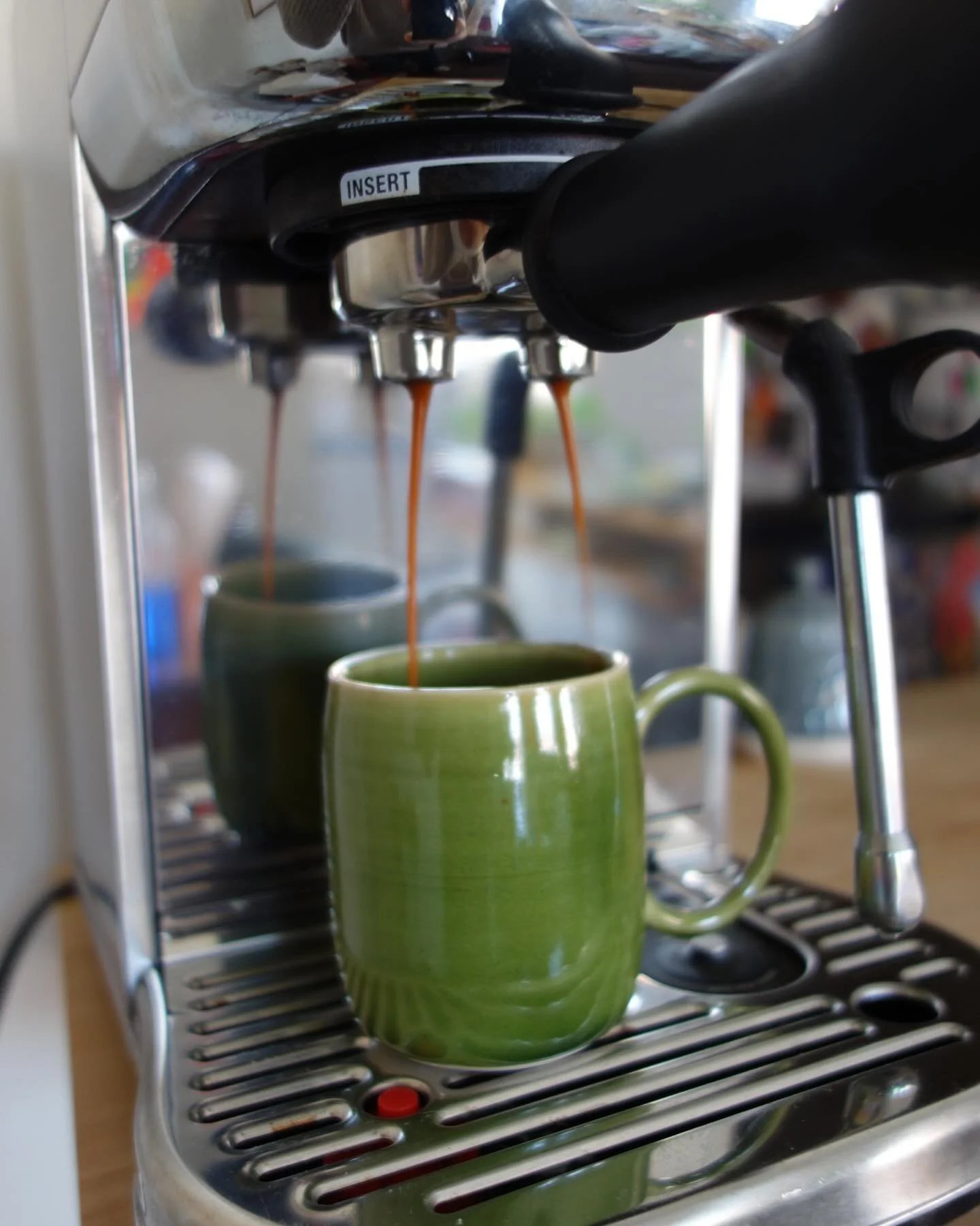 New forms for 2026 💚 Espresso cups now live on my website! Available in a range of earthy colors.