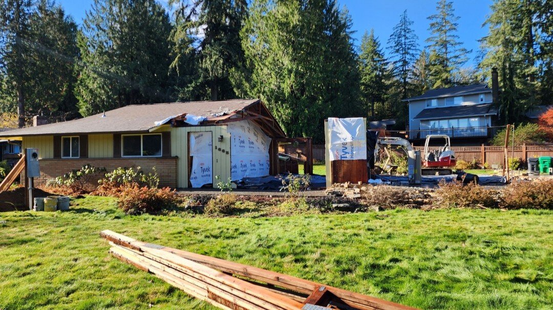 Progress.....really, it is! Remaking the main living area of this Ken Lake home into something more open, with a beautiful, large kitchen, vaulted ceilings, a library, and huge mudroom area. @kerrymchughdesign 

#homeremodeling #homeaddition #homeglo