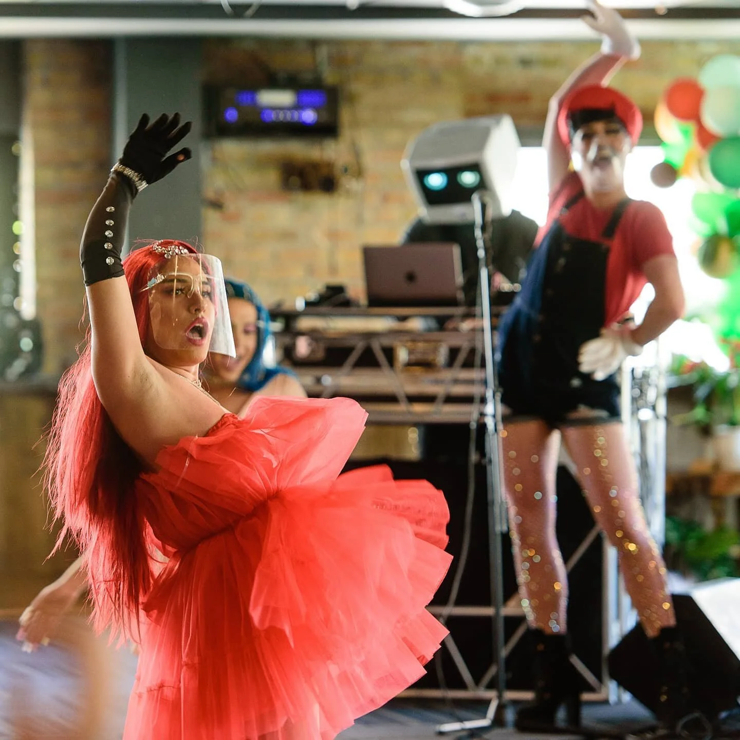 An enormous THANK YOU to all those who came to our opening show at @habitatslc April 18th!!!

📸@whitneylewisphotography

We are very excited for this Sunday's Sunday Drag brunch, stay tuned for more info! 

Our opening show featured: 
@analeekage
@s