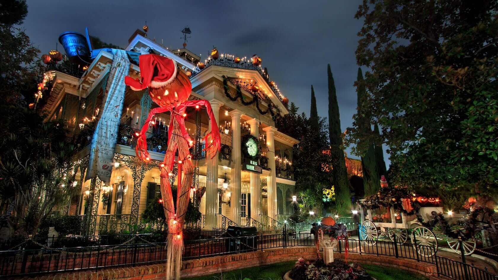 The Haunted Mansion Holiday's 20th Anniversary — The Disney Classics