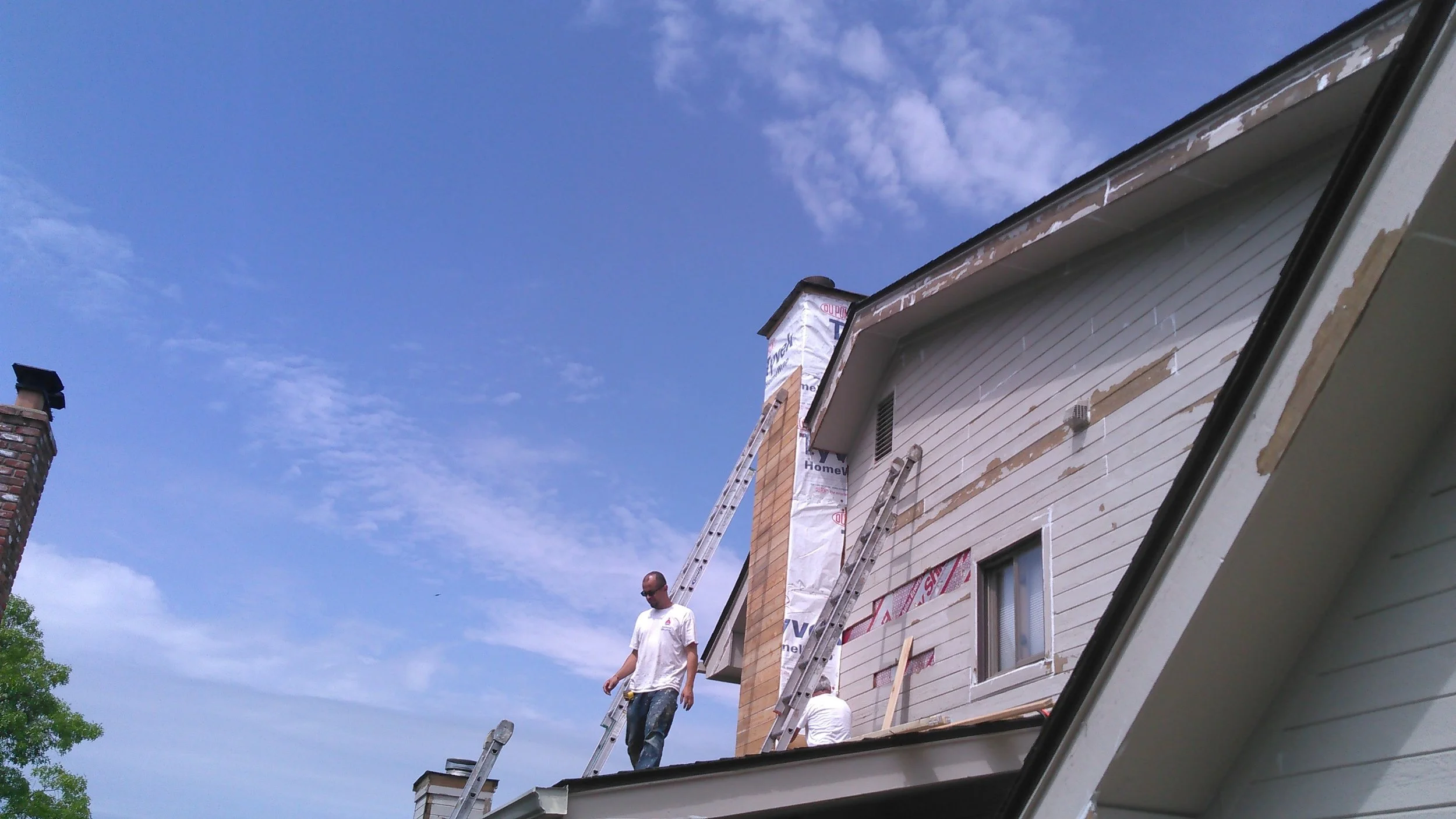 Four Season Painting is one of the most trusted painting compny, offrering full service house painting for both exterior and interior in southeast, michigan.