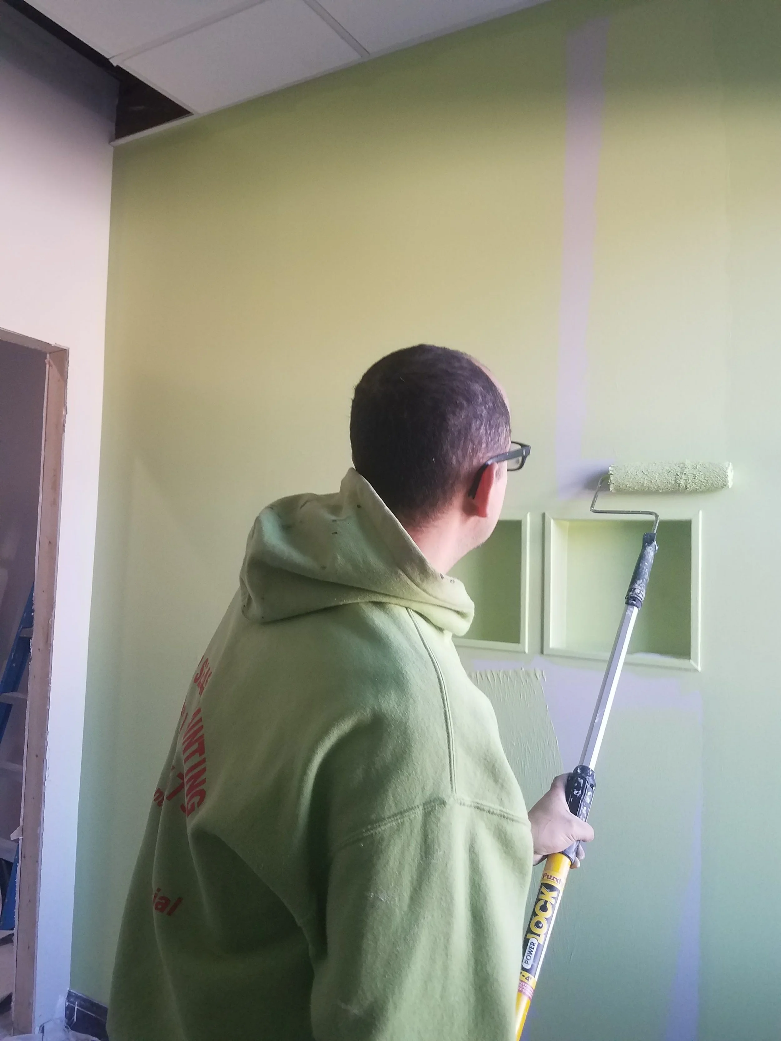 Four Season Painting is the leading residential and commercial painting contractor you can trust. Serving Milford Township, MI, and the surrounding areas, we deliver unparalleled quality and craftsmanship that exceeds expectations. Choose us to eleva