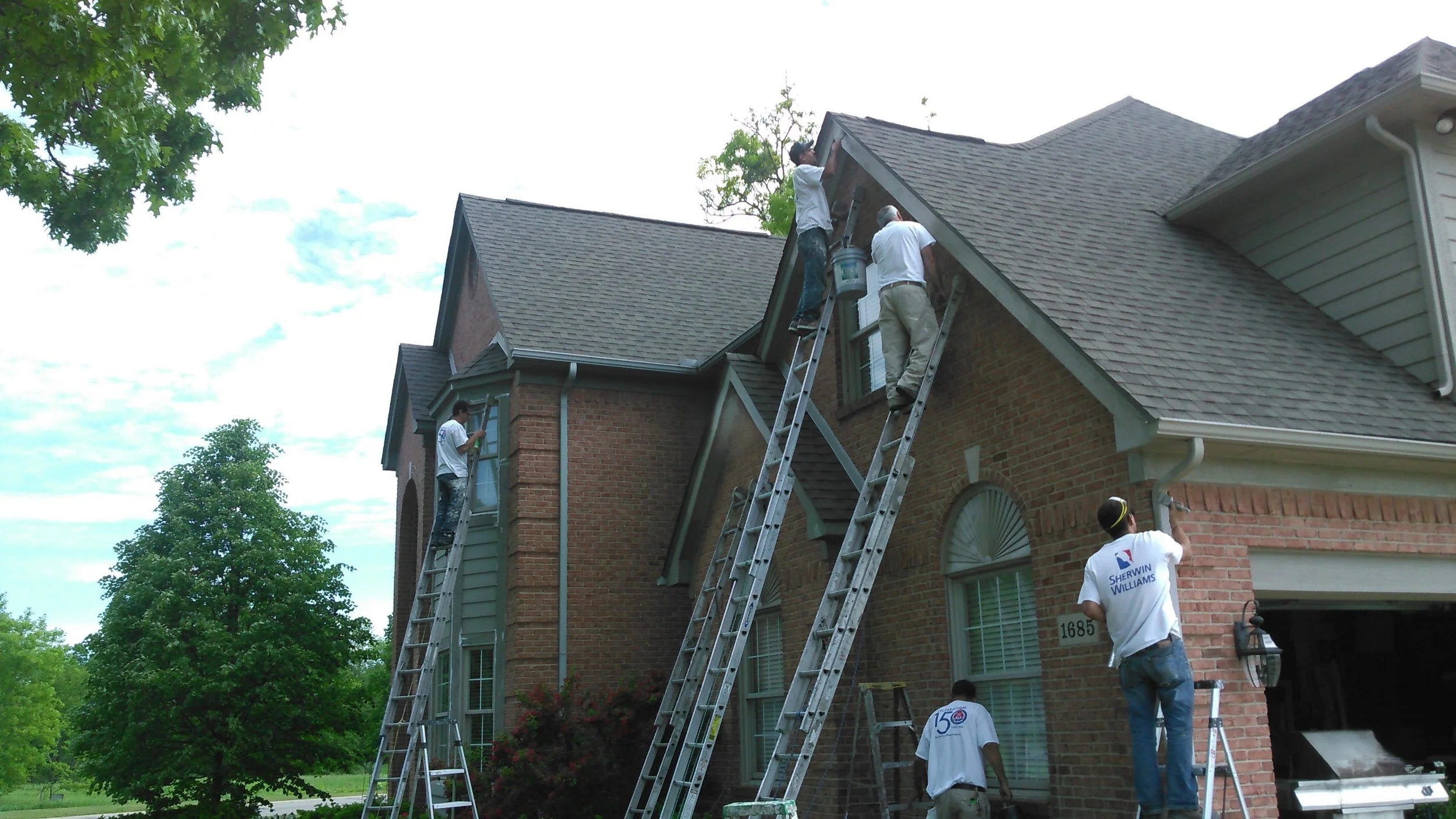 At Four Season Painting we delivering full - services rential paintinng, commercial painting, exterior painting , interior painting house painting serving across Novi, Michigan.