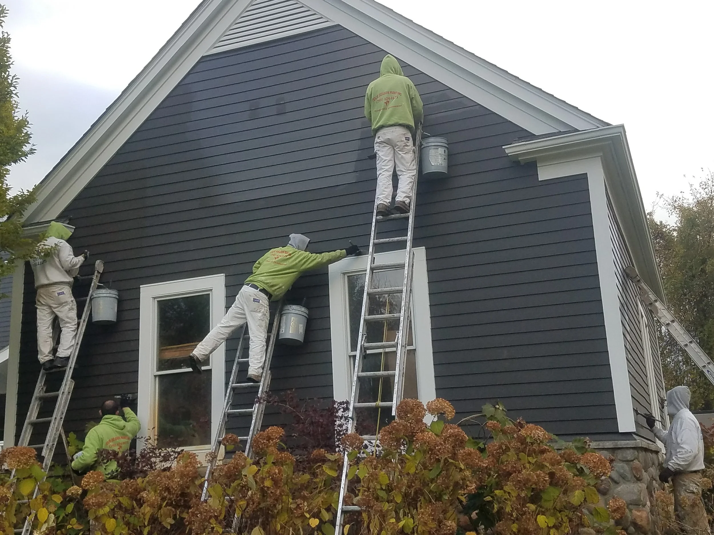 Exterior House Painters in South Lyon Township, MI