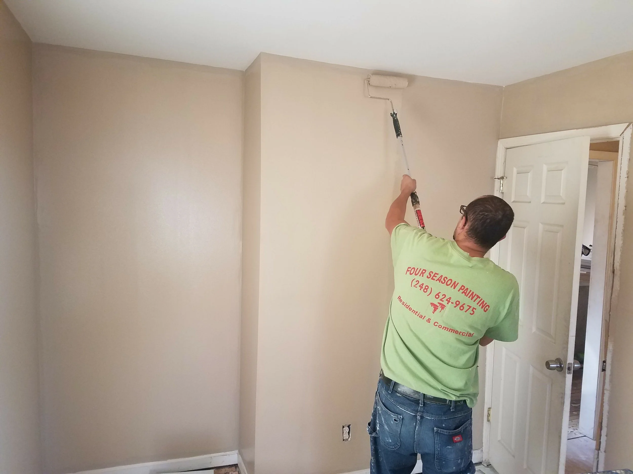  For over 30 years, Four Seasons Painting has built a strong reputation as a leader in residential and commercial painting. Located in Novi, Michigan, we are dedicated to enhancing the beauty and value of your property through top-notch interior and 
