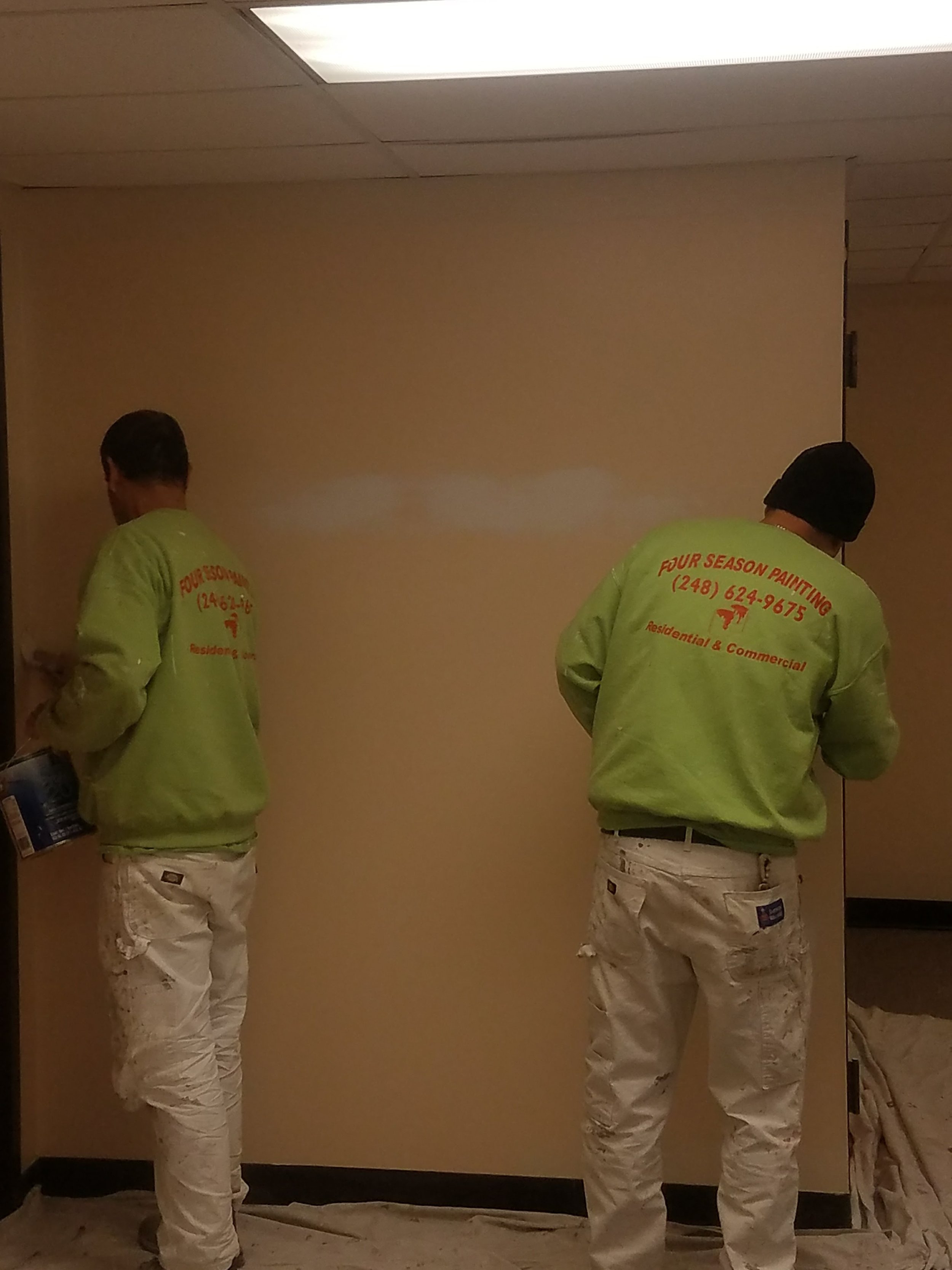 Since 1995, Four Season Painting has confidently established itself as a leader in exceptional residential and commercial painting services. As a proud family-owned business with three decades of experience, we excel in both interior and exterior pro