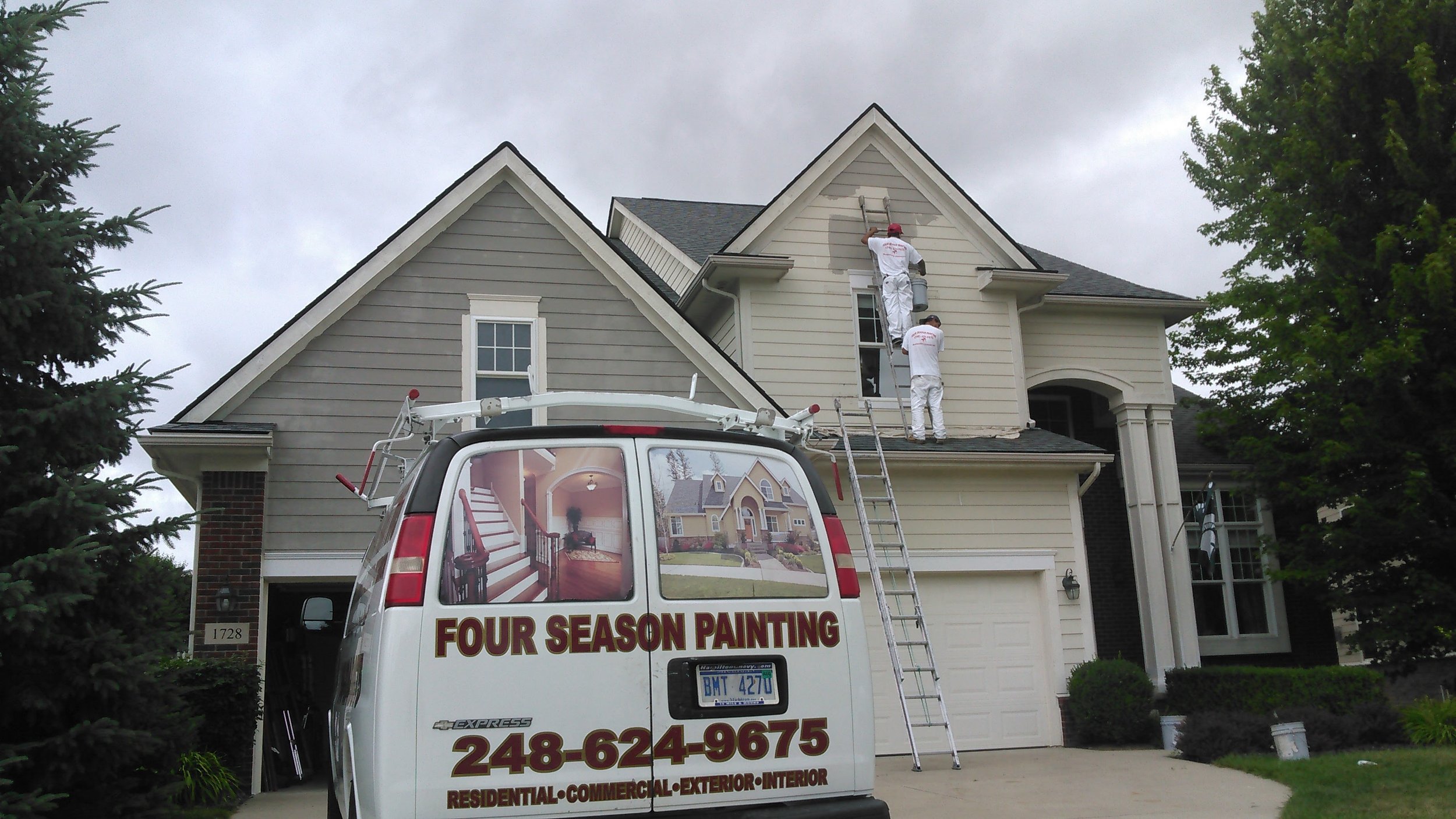 Four Season Painting specialize in residential and commercial painting, for over 30 years in the painting market we been providing full - service exterior and interior house oainting for homes and buisnesses in Wixom, Michigan.