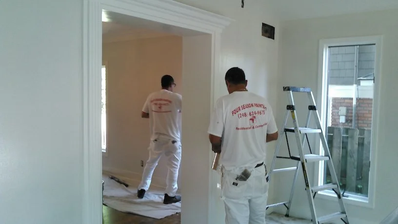 are you looking for top choice house painters in West Bloomfild Township, MI, Four Season Painting for over 30 year has been providing full - service exterior house painting and interior house painting in West Bloomfield Township, MI,