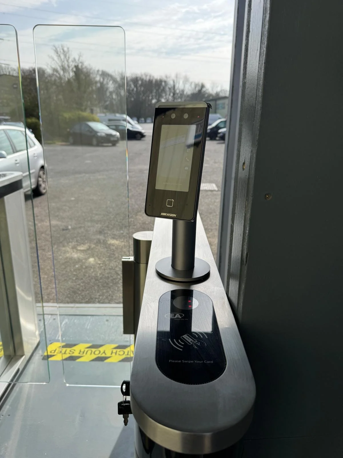 HikVision Facial scanner in access gate point SiteDefender