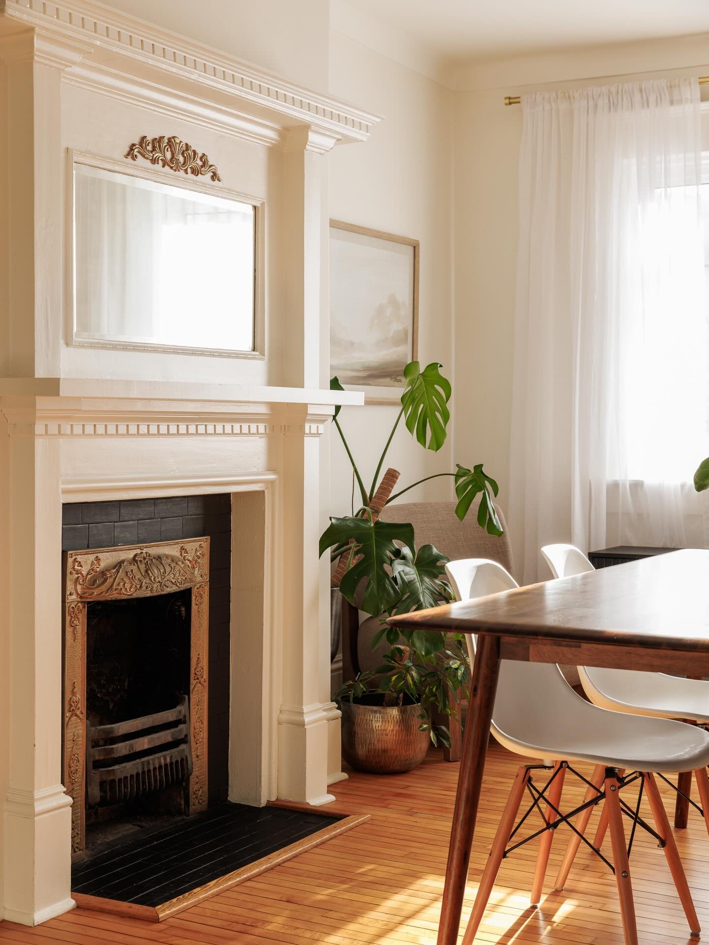 29 Craigmillar Avenue | A beautiful old home in the West End of St. John&rsquo;s with tons of original character.

For sale now with @howiekearneyhomes 

Photography:
@janebrokenshire 
.
.
.
.
.
#newfoundlandbuzz #newfoundland #explorenl @newfoundlan