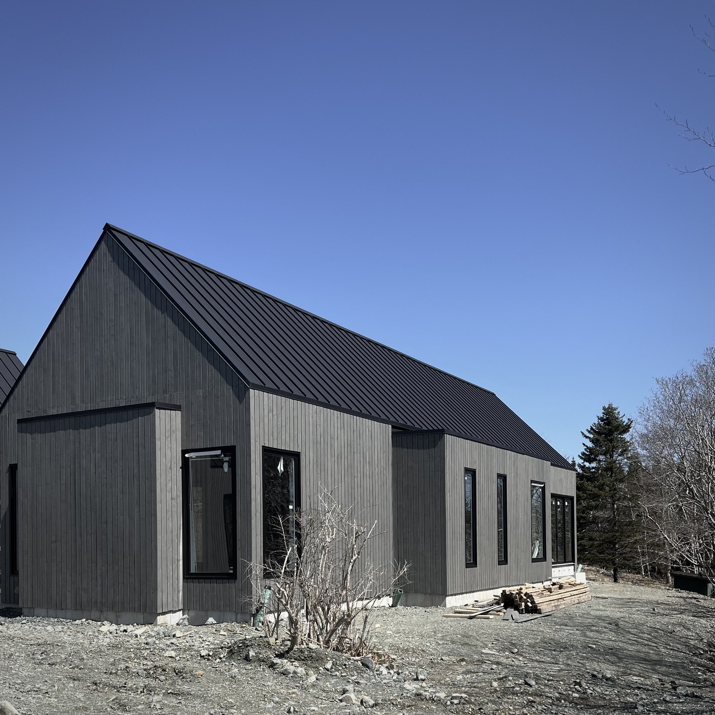 pond-side-portugal cove-hoyles-architecture-newfoundland-st. john's-architect-modern-design-9