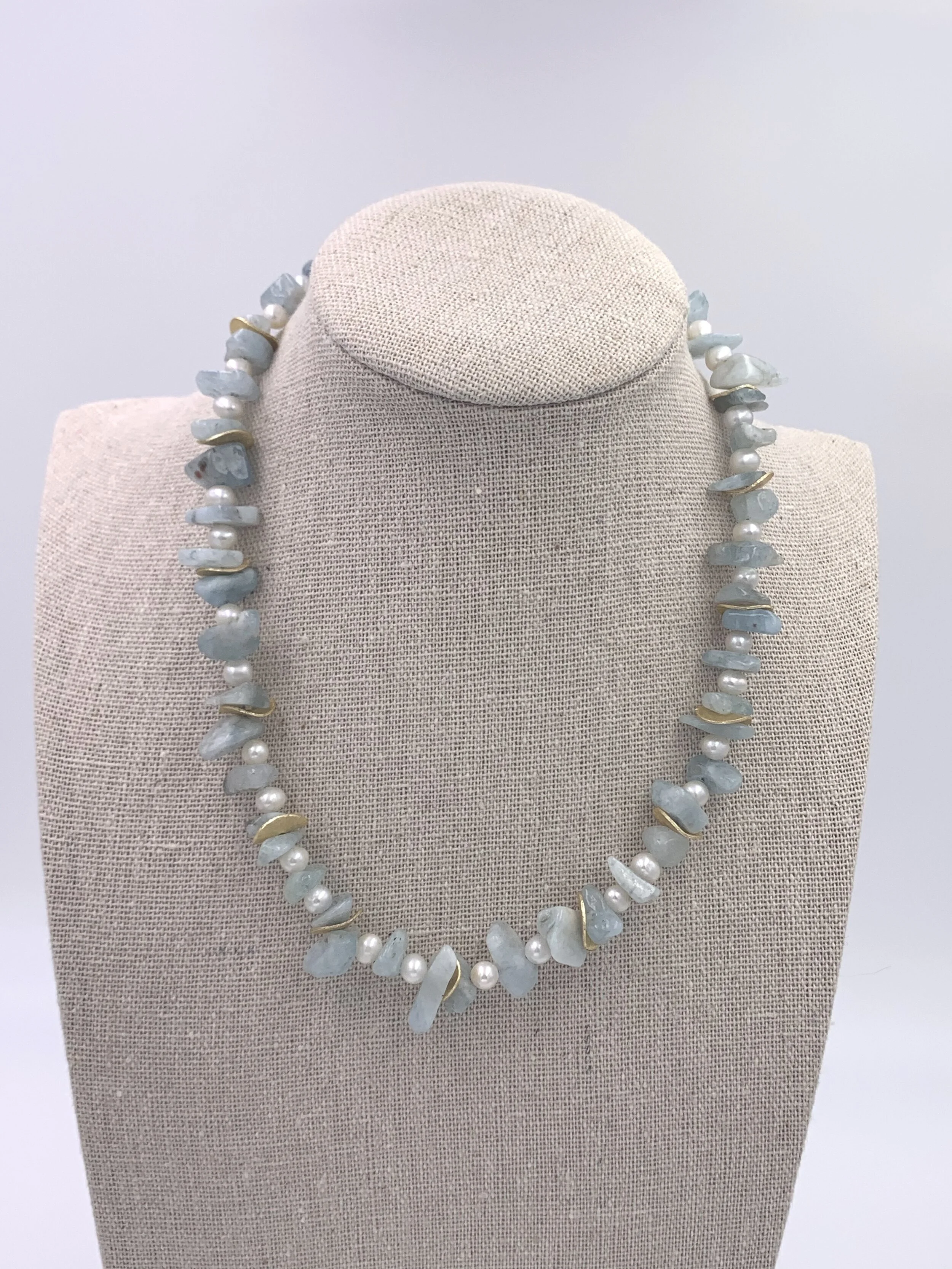 aquamarine%2C+pearl+and+gold+necklace.jpg