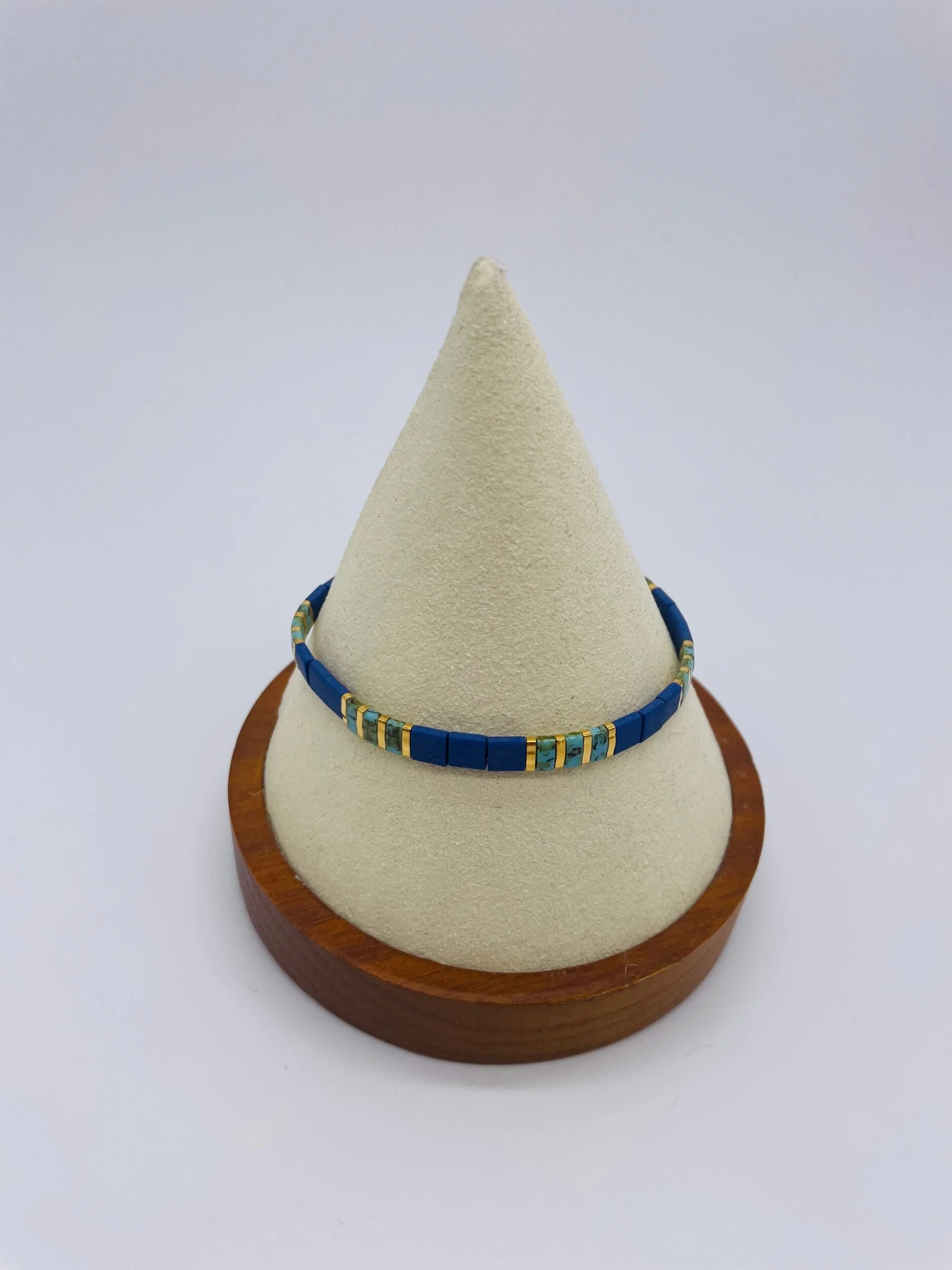 30CEEEA1-3442-4F96-B9D9-CBE02C658B66