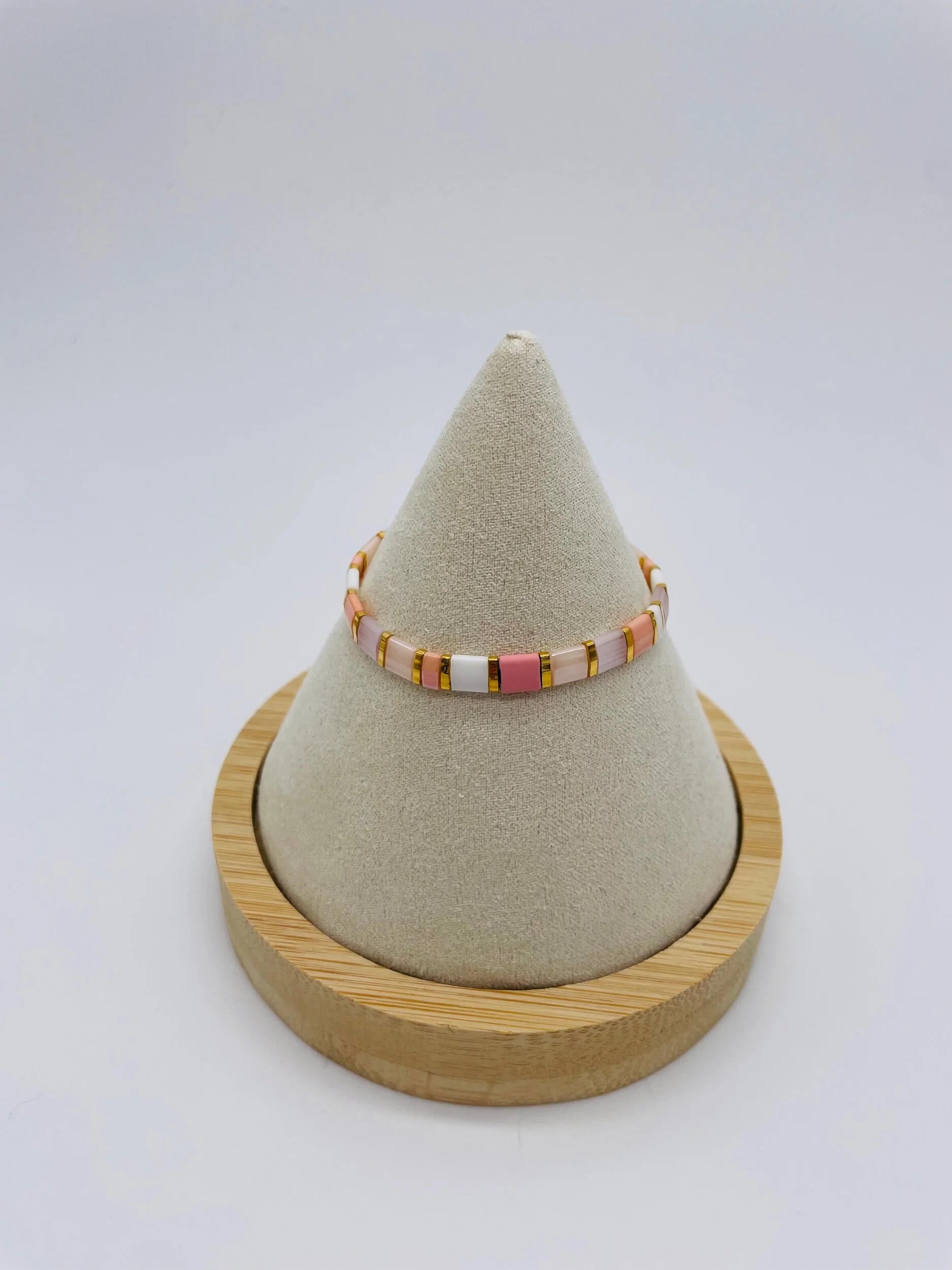 9D410738-AEB3-4DC3-8015-59A9E528F58F