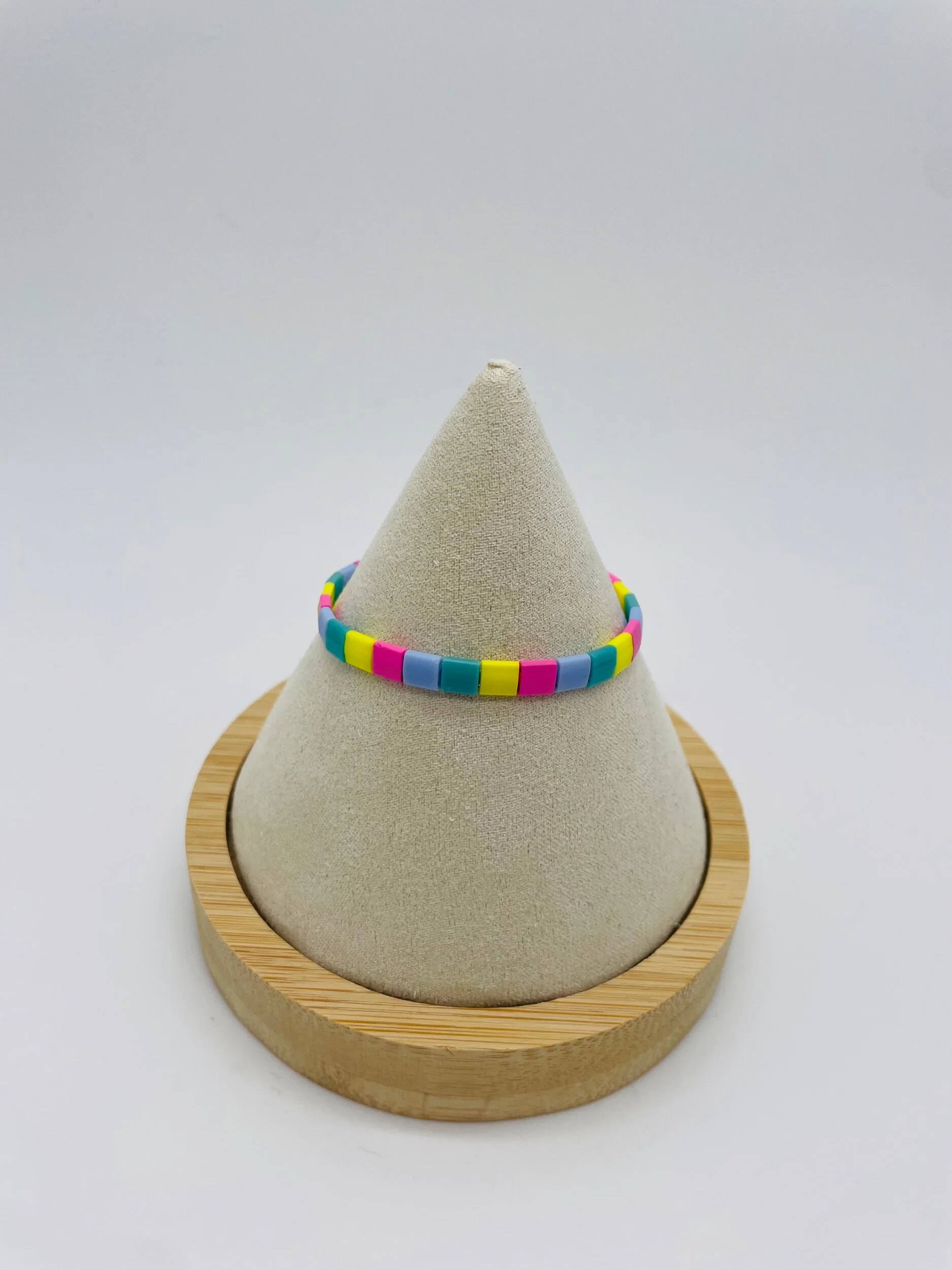 38105754-3BF7-42BC-80D9-1BCD73894AD5