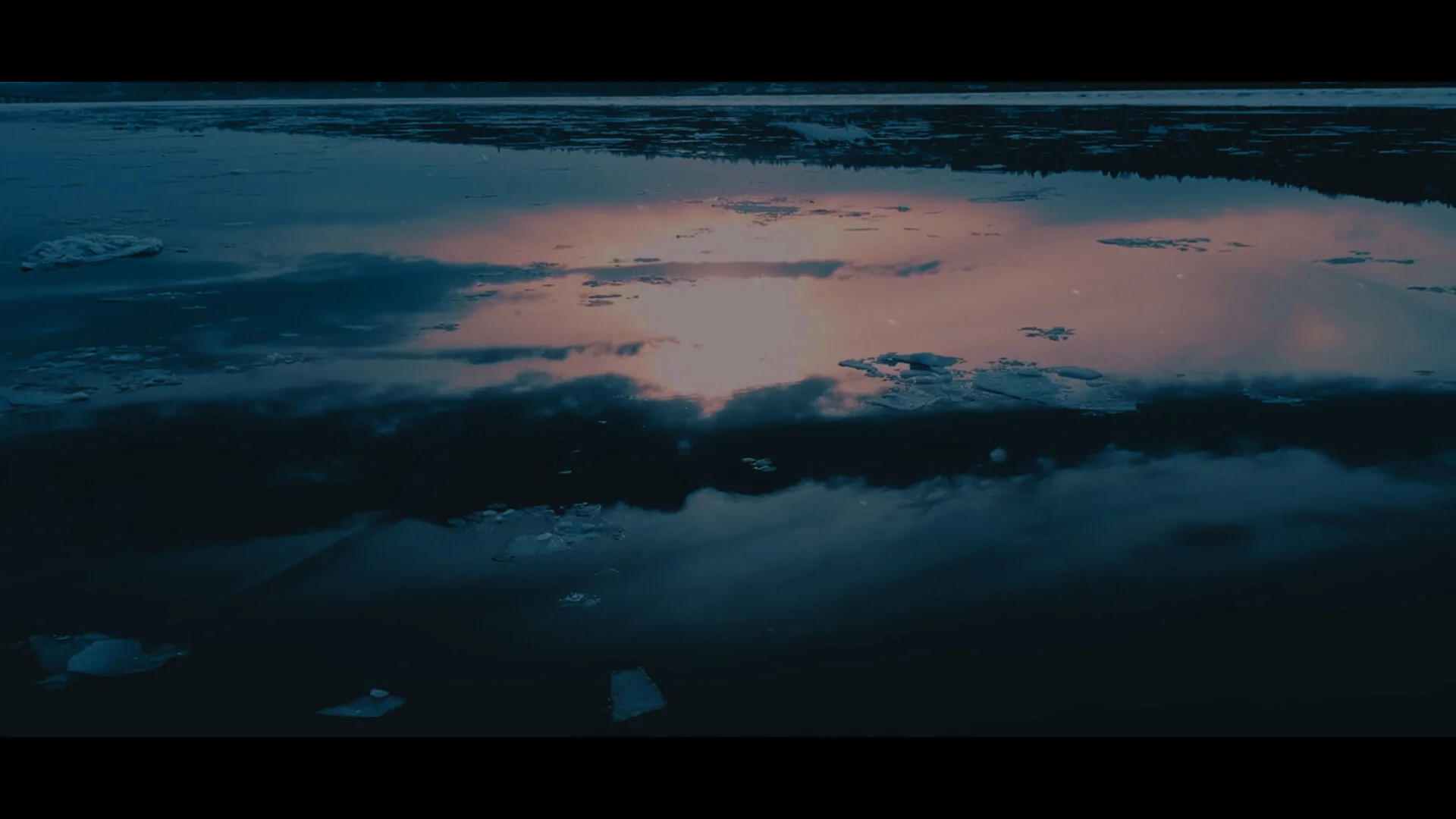 Iceland Trailer Story Photo 02.jpg