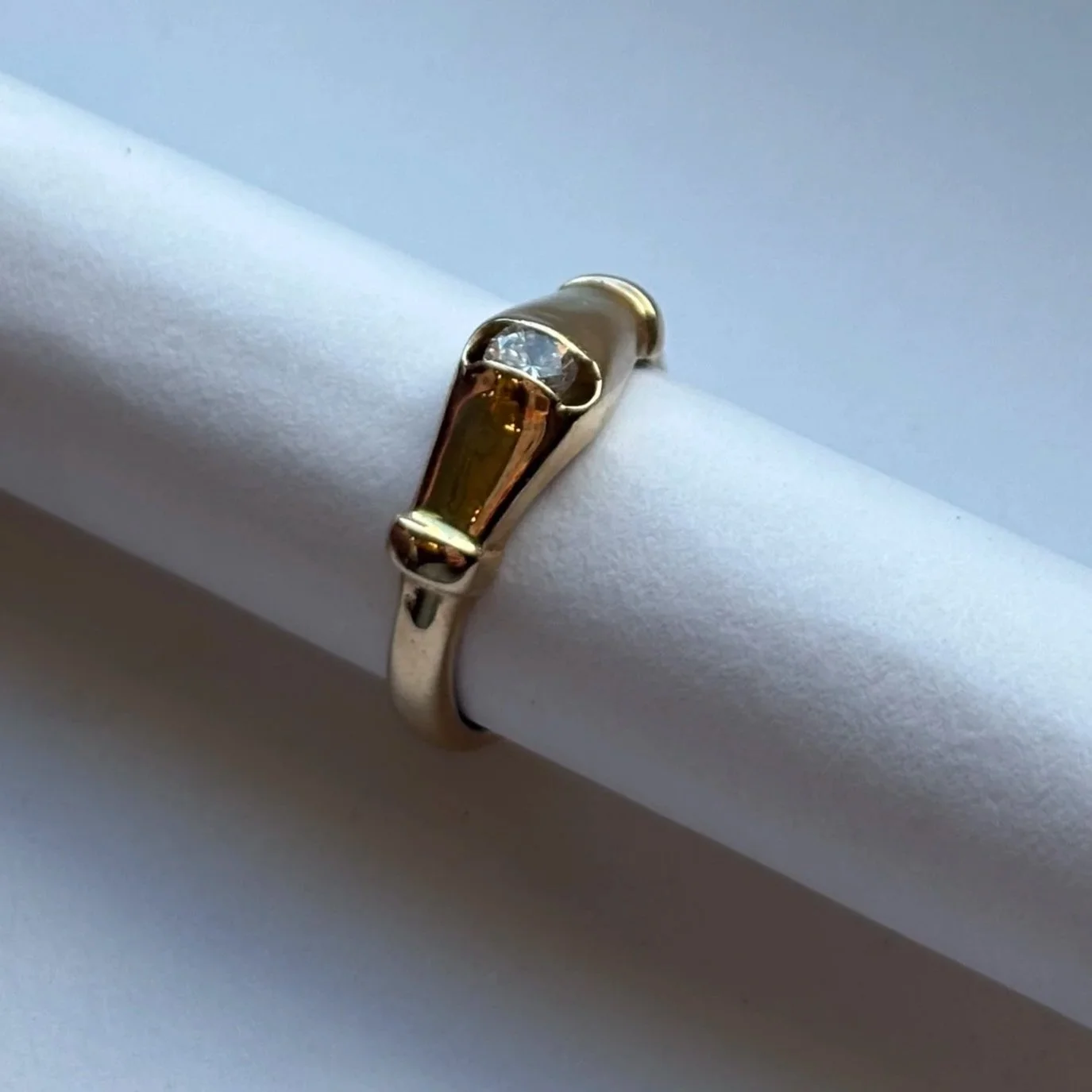  Diamond set in 14K yellow gold 
