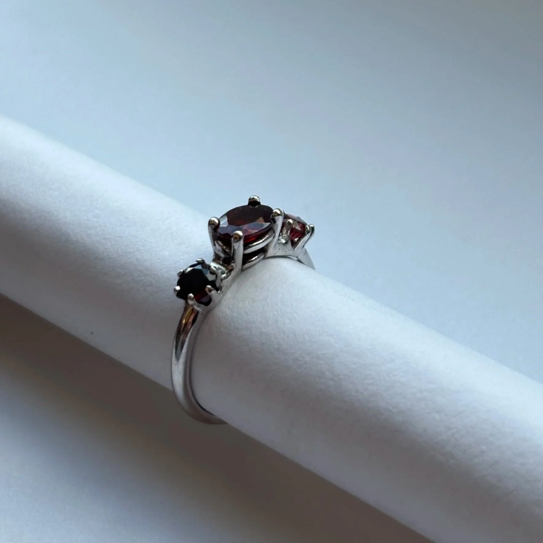  Garnets set in 14K white gold 