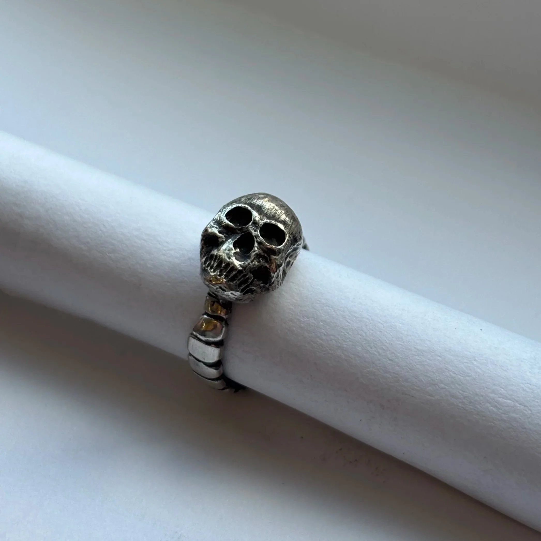  Sterling silver skull ring 
