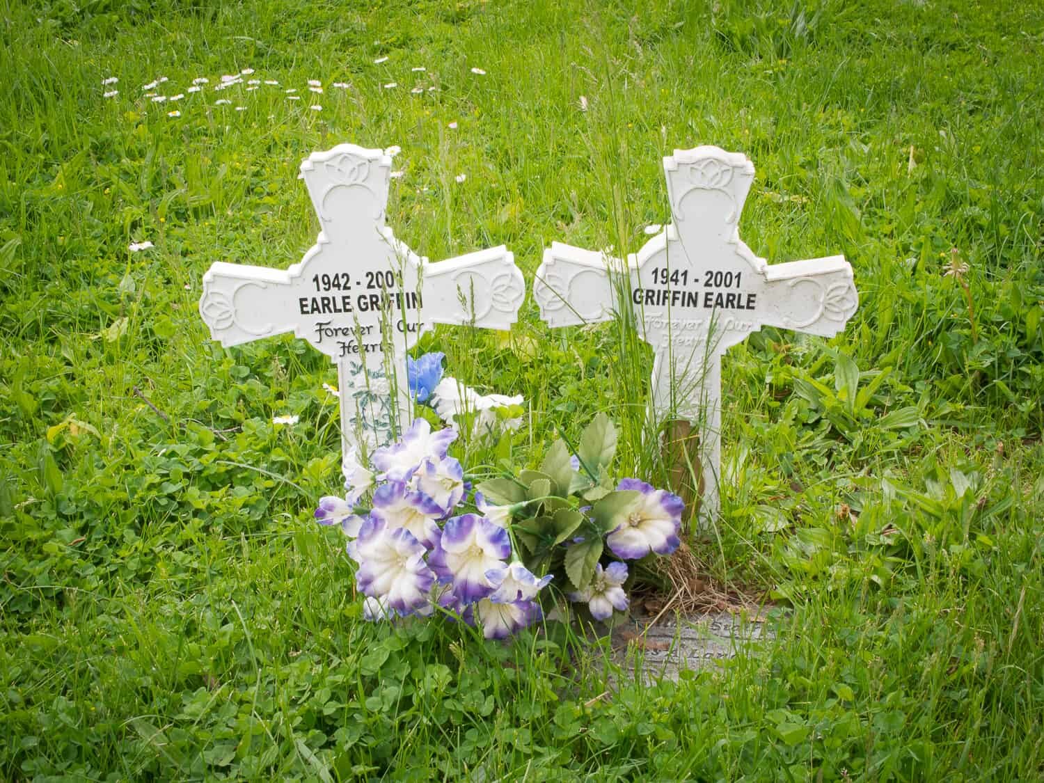  Griffin Earle died 2001 and Earle Griffin died 2001