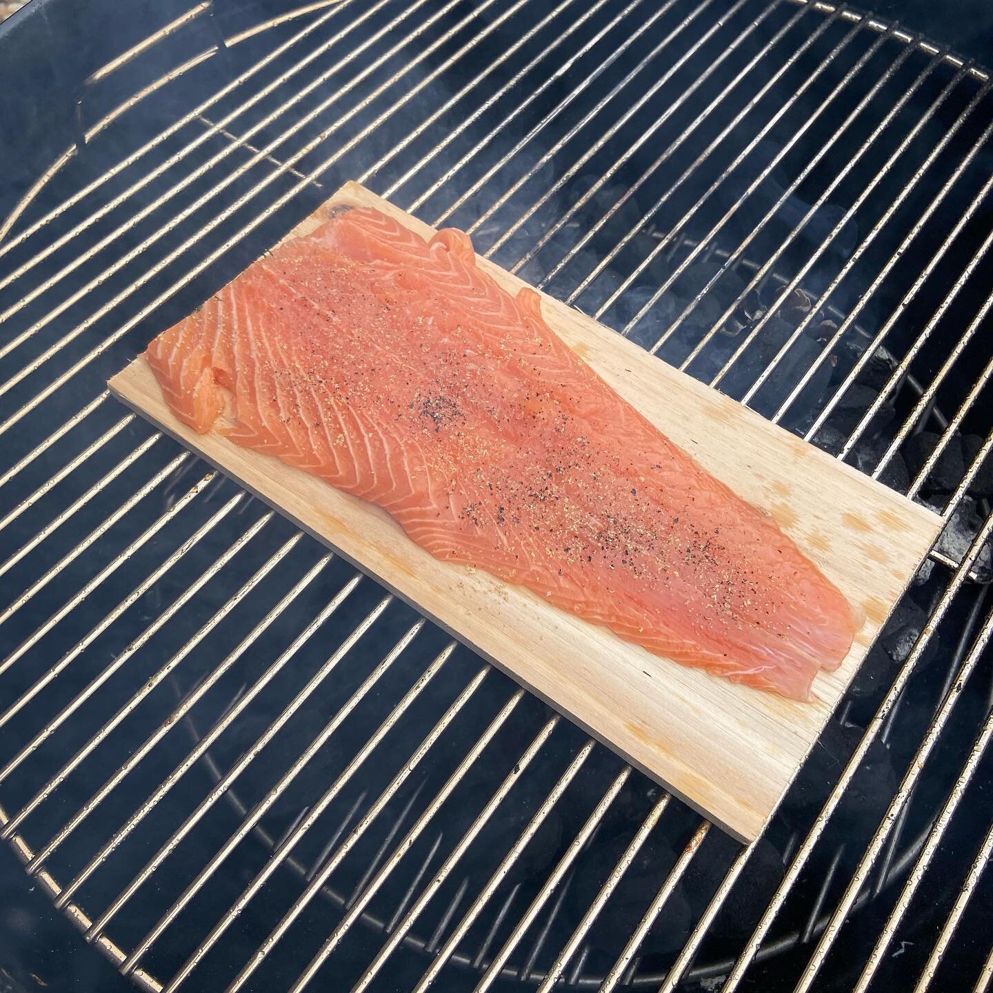 The new blog post is up! While not necessarily a recipe, the steps to make warm smoked salmon at home. Please check www.Niinaskitchen.com for details. #salmon #fish #smokedsalmon #smokedfish #charcoalgrill #cooking #homecooking #homecook #yummy @webe