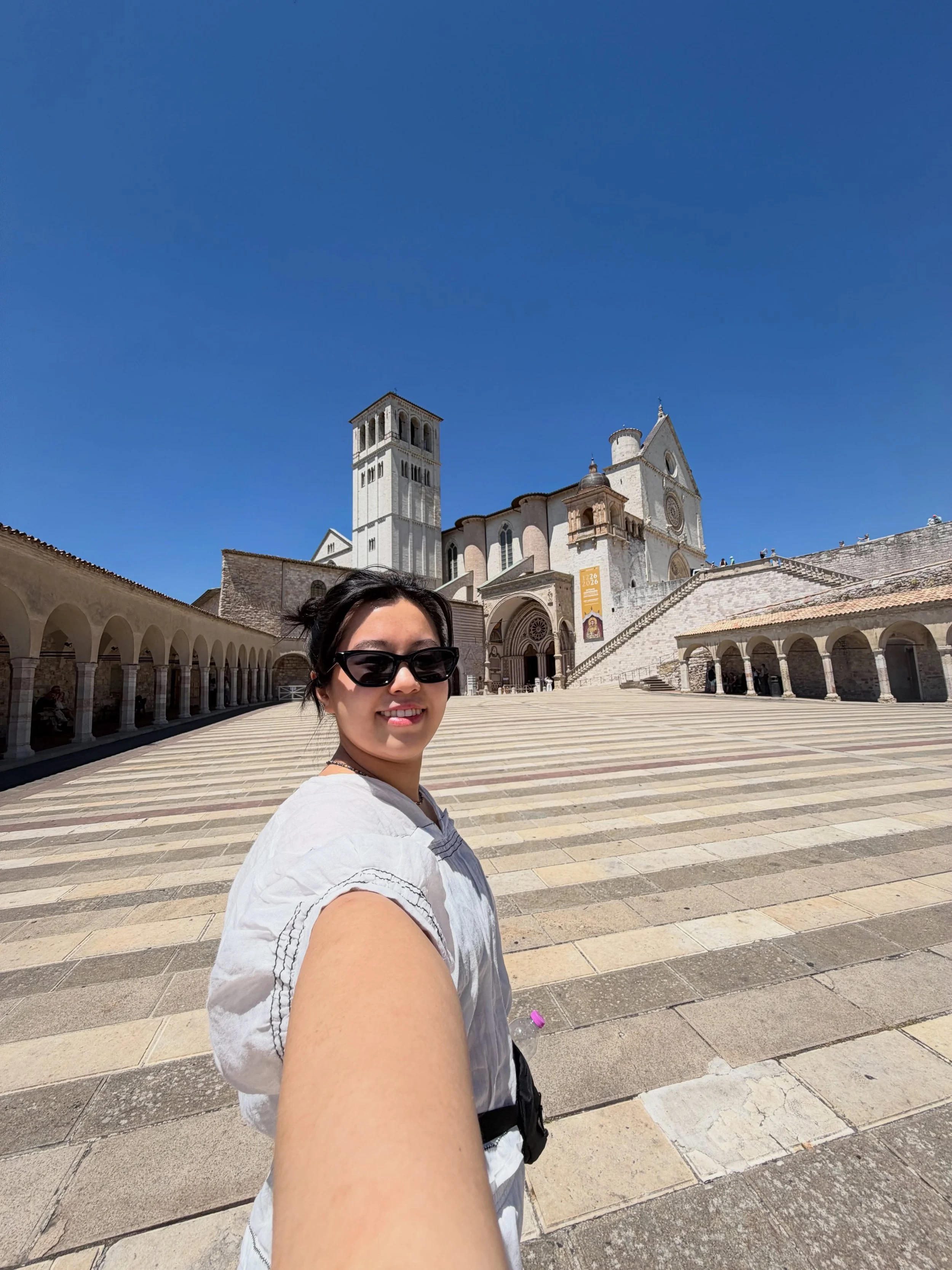 🔥Italian heatwave never stopped me 🍝 🍇seven towns in Tuscany, pici pasta, villa life, basilicas, wine tours, and of course, famiglia 
 
#summertravel #tuscanysummer
 #heatwave #summerbreak #italytravel