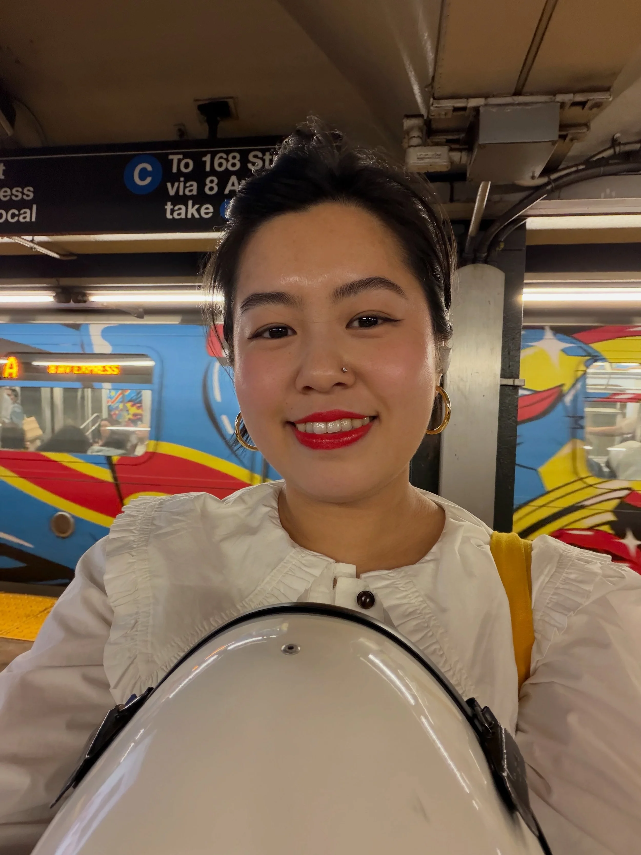 From Beethoven 5 to salsa dancing on the street to playing at the Farmer&rsquo;s market @amc.violinist to full Chinese bday dinner @beckie.gc 🍁🍎💃🏻t&rsquo;was a full weekend  @fortgreene.live @grownycgreenmarket 

#nycmusicians #brooklynmusic #cel