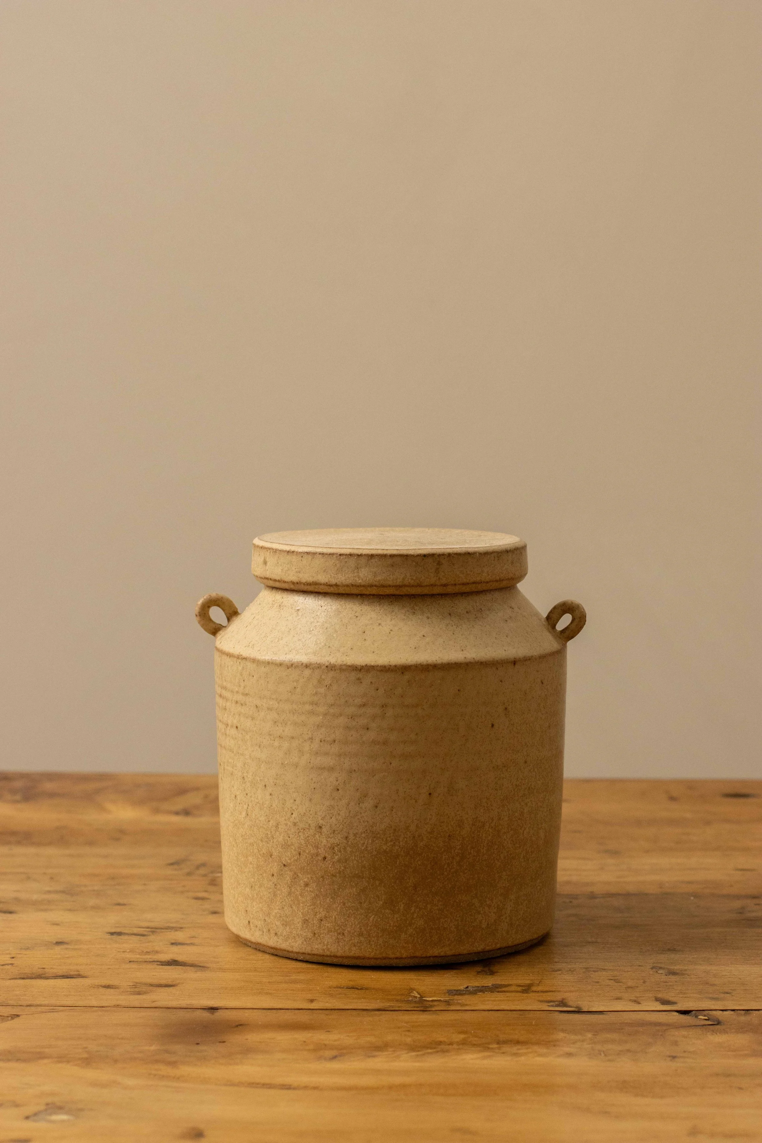 Jar 01 in hay