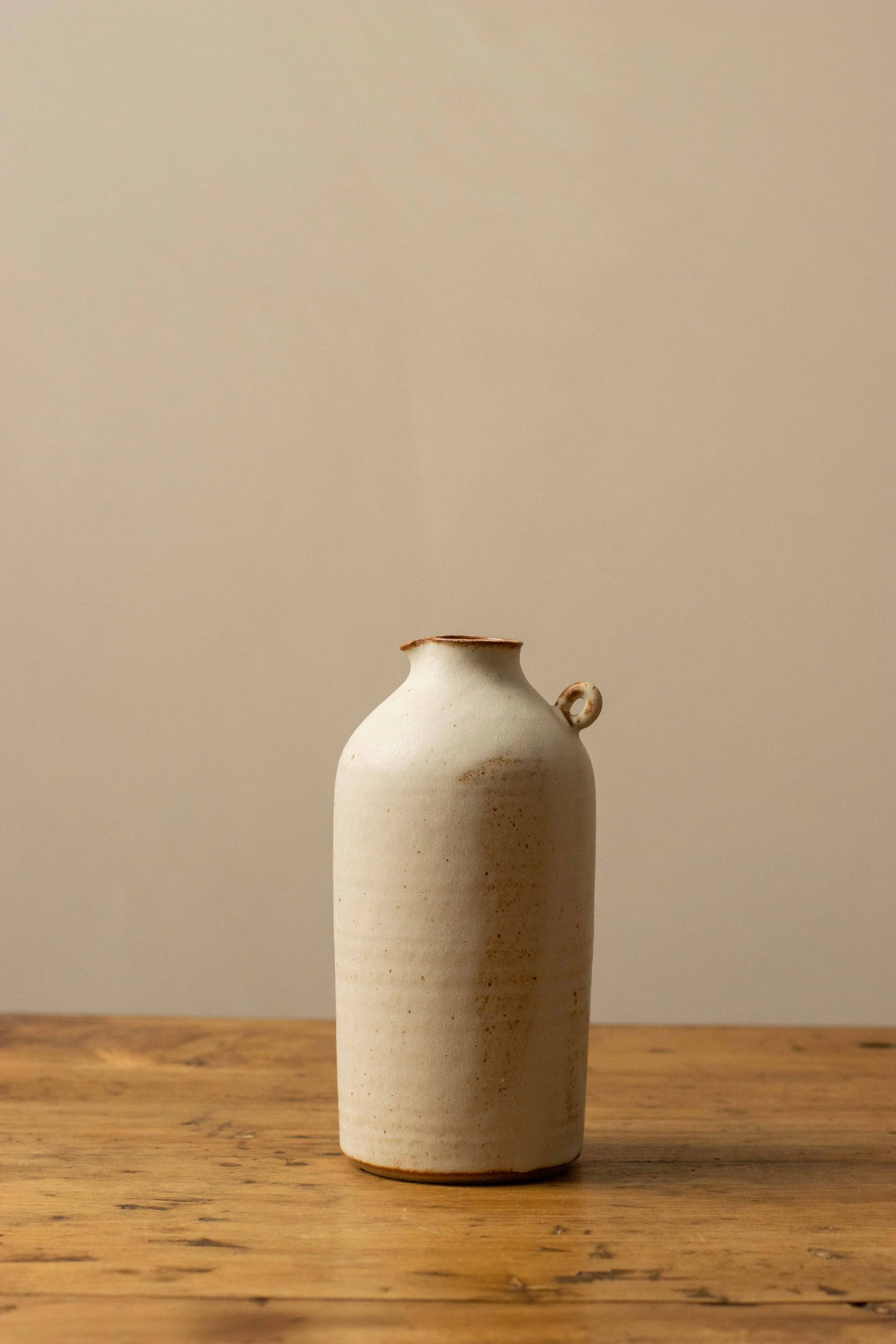 Bottle 06 in cinnamon