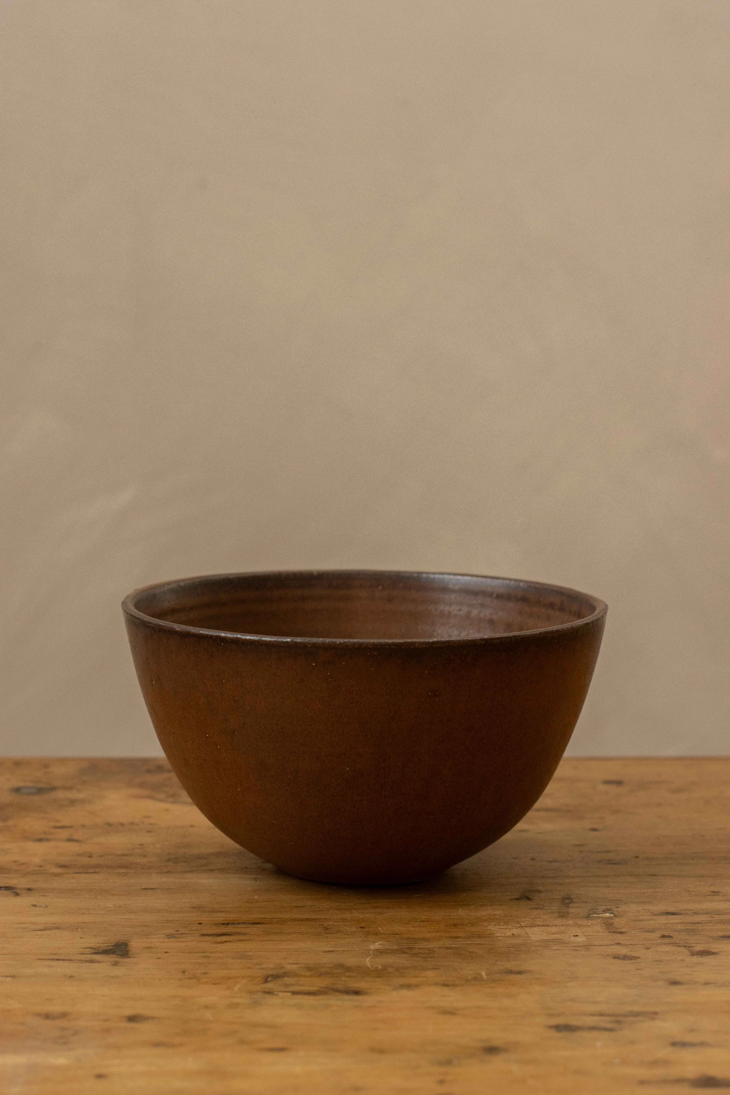 Rounded bowl in bark