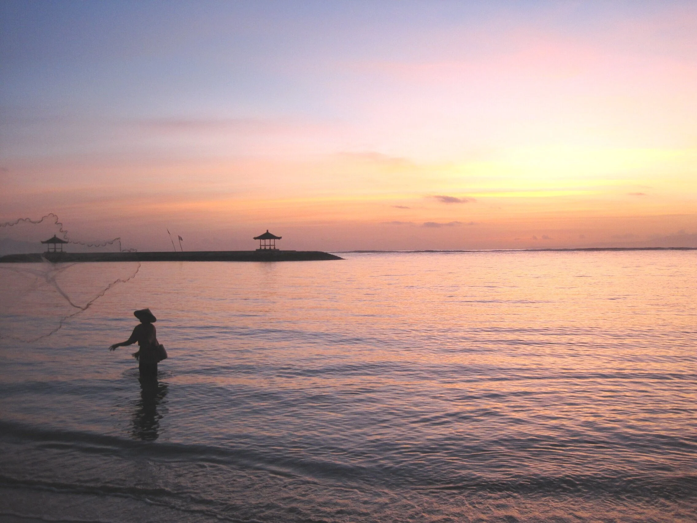 Fisherman_Sanur_sunrise.jpg