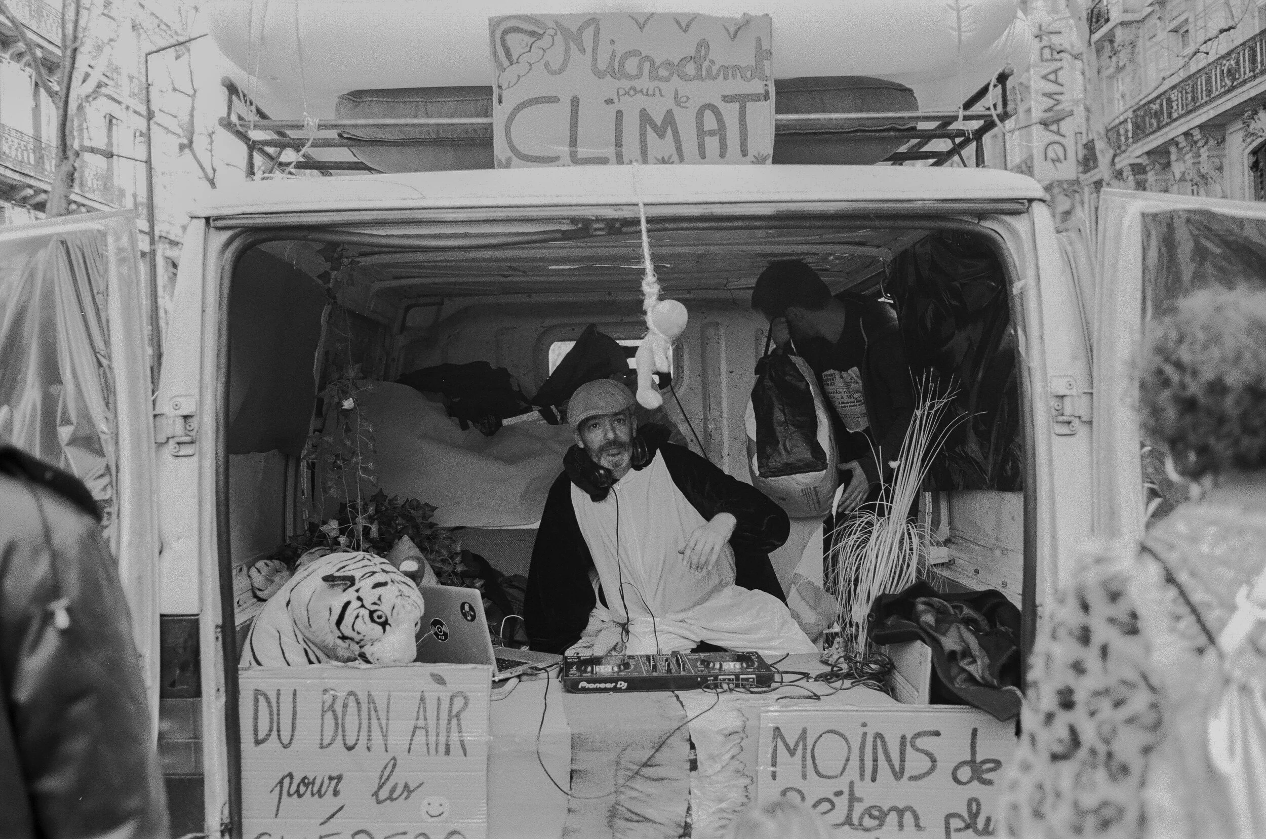 Rave 4 climate-2.jpg