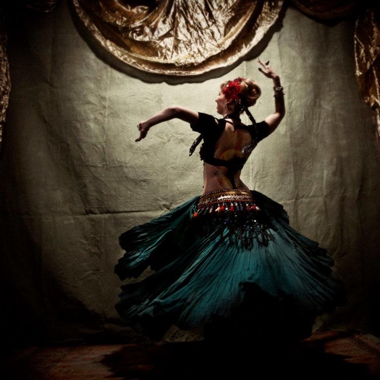 DeAnna dancing with her troupe