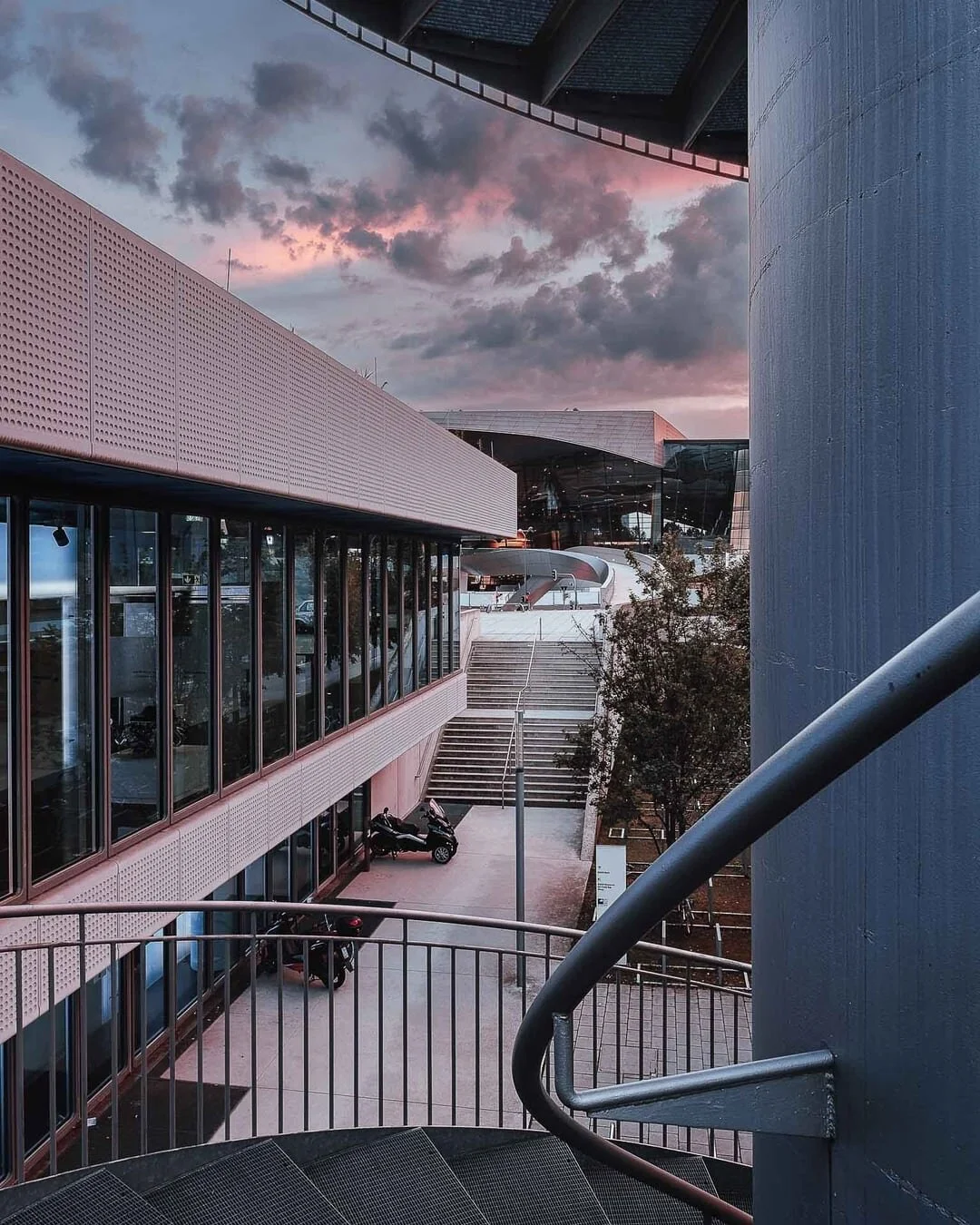 BMW_Welt_4000 x 6000_DSC8730-1 copy-p-1080.jpeg