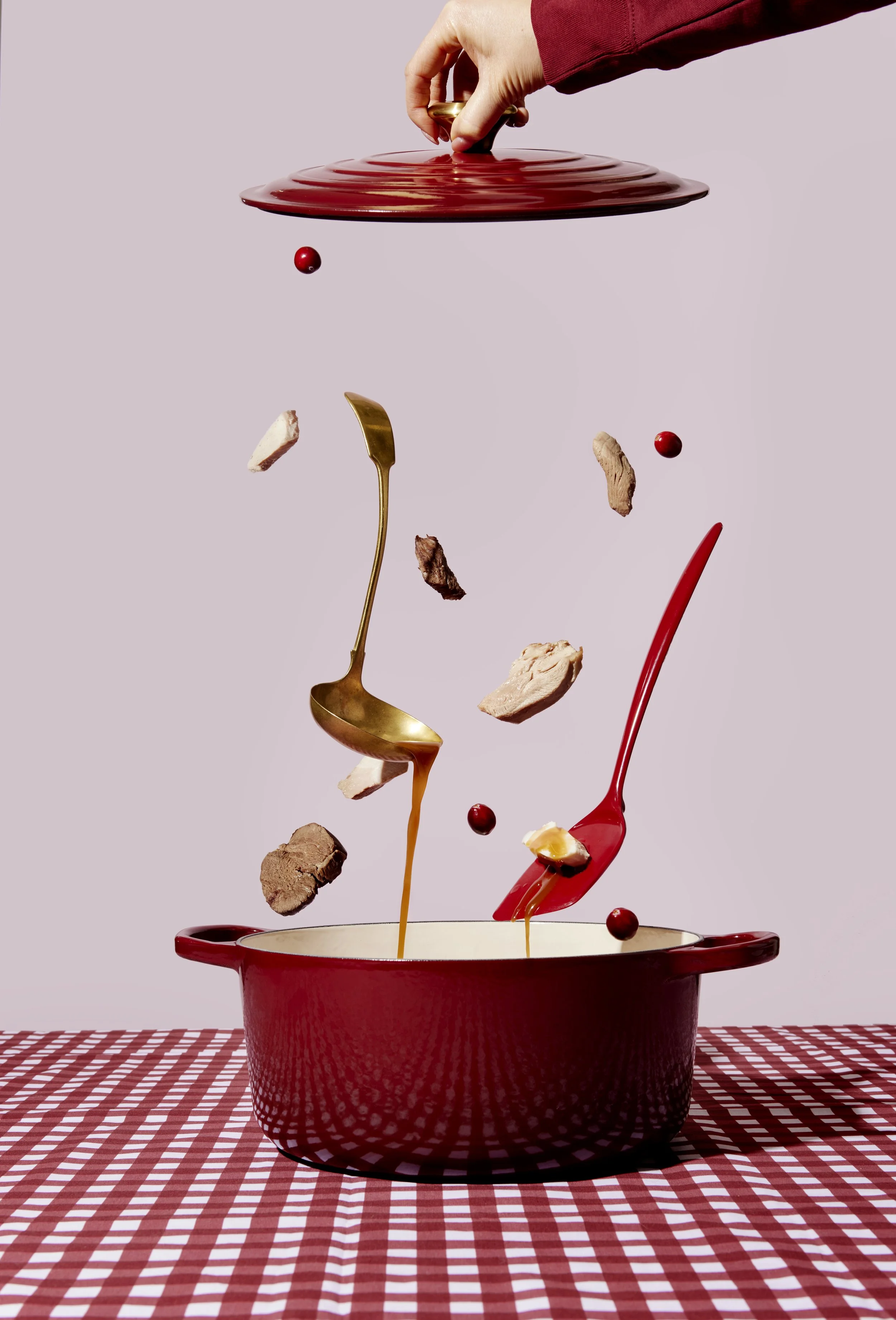 241210_MARRO_CASSEROLE_POT_0177_HR2 (2).jpg