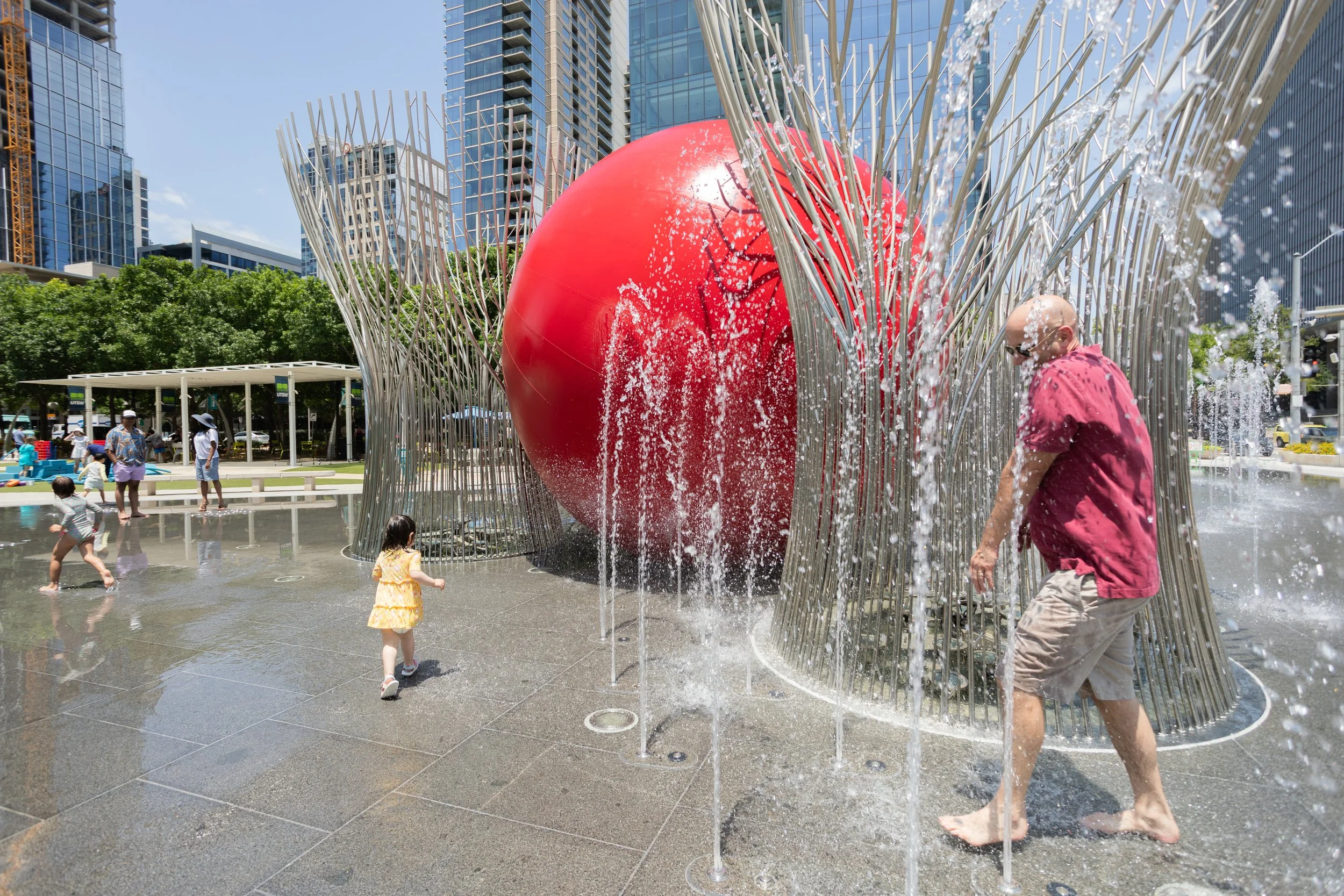 REDBALL-Nancy-Best-Fountain-kurt-perschke-photographer-0.JPG