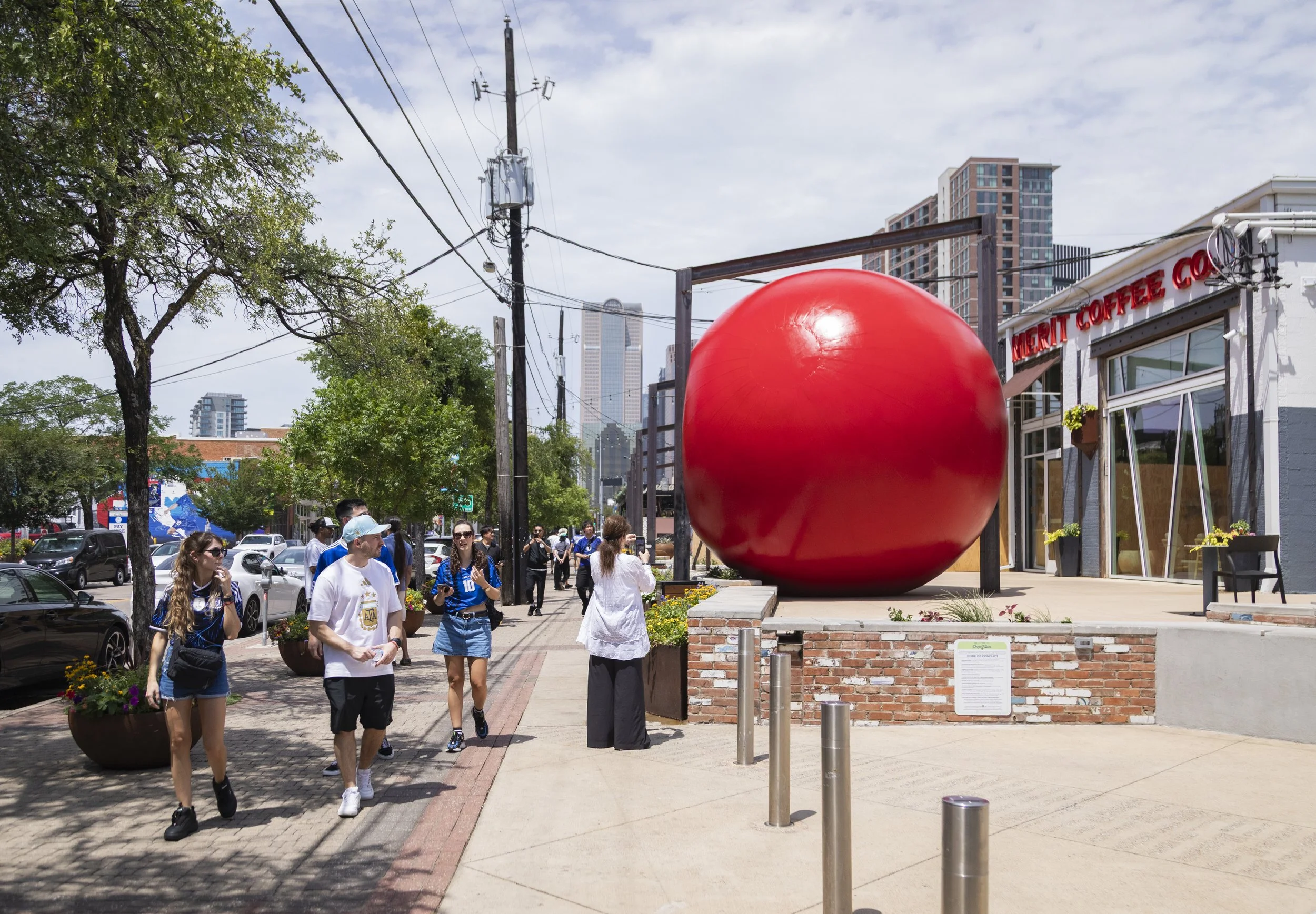 redball-Deep-Ellum-kurt-perschke-photographer.jpg