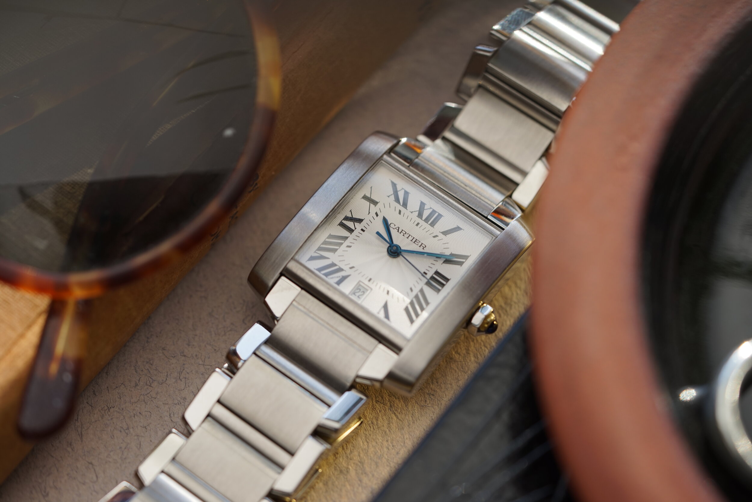 cartier tank francaise how to set time