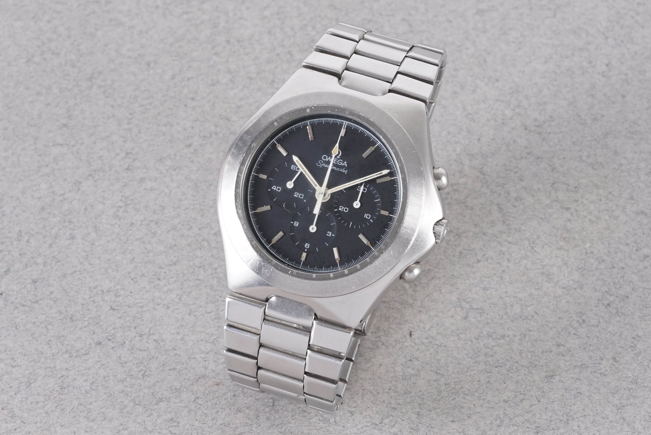 OMEGA SPEEDMASTER TEUTONIC CHRONOGRAPH REF. 1450040 3450803