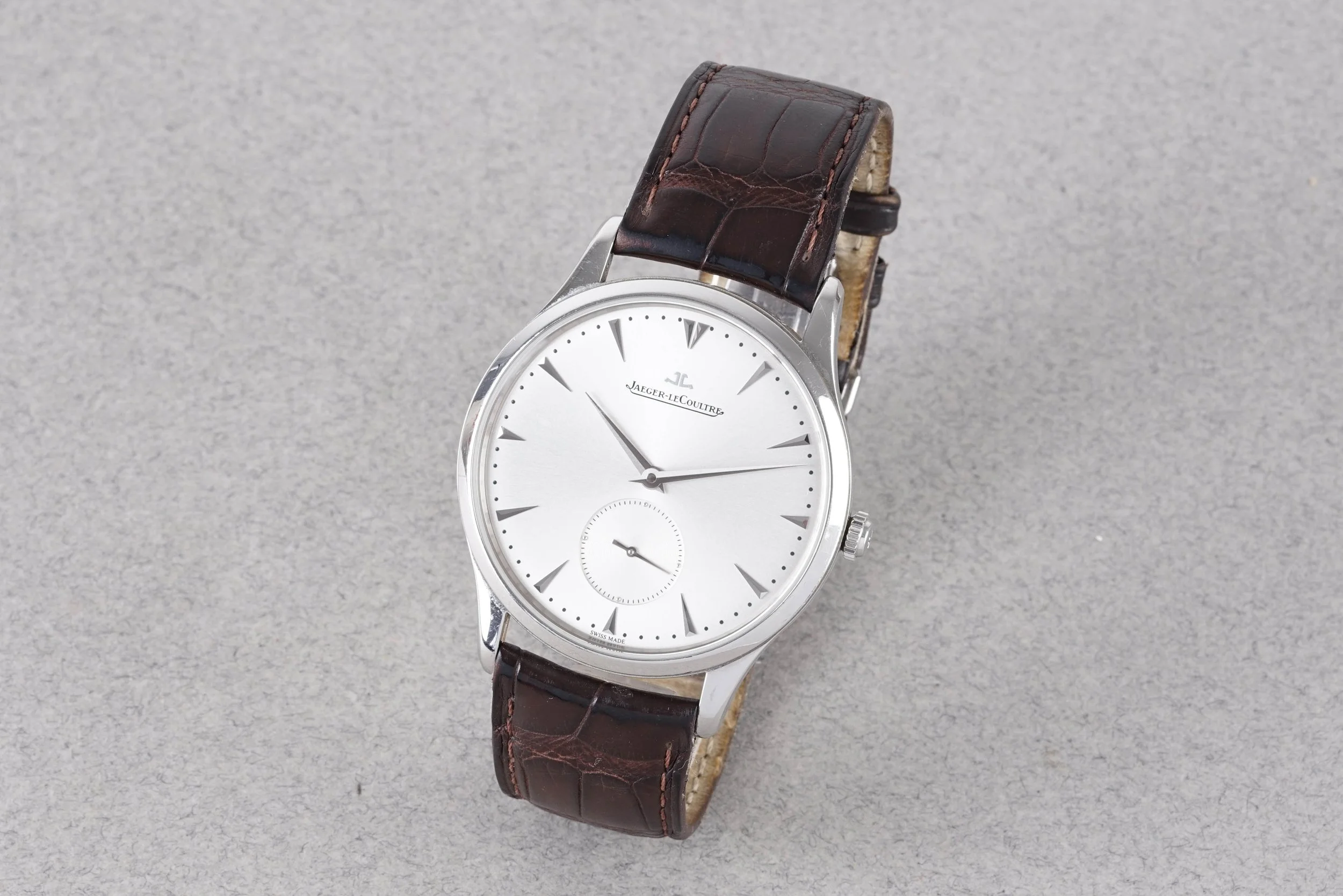 JAEGER LE-COULTRE MASTER GRANDE ULTRA THIN W/ GUARANTEE PAPERS REF. 174890 CIRCA 2015