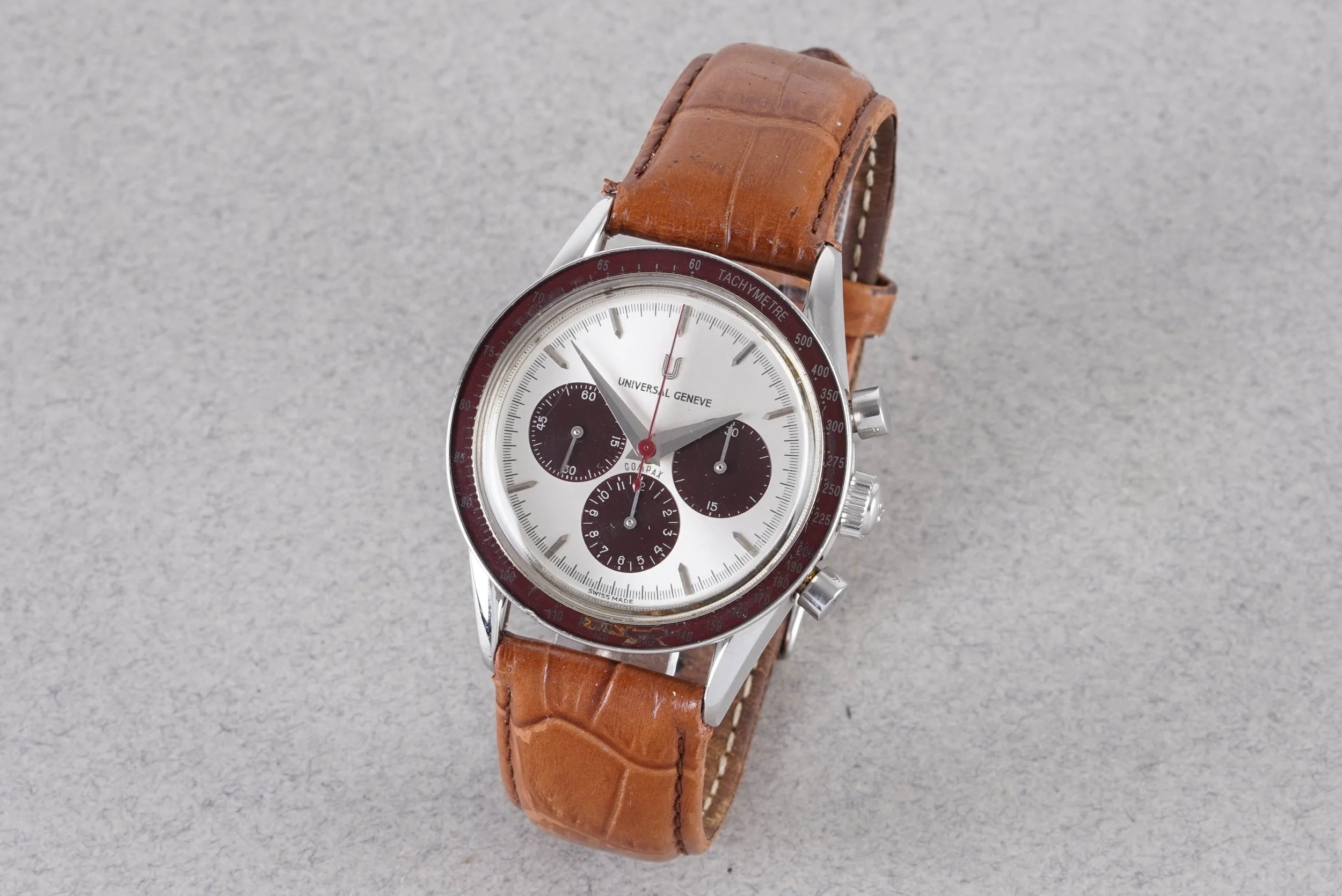 UNIVERSAL GENEVE COMPAX CHRONOGRAPH REF. 884.485