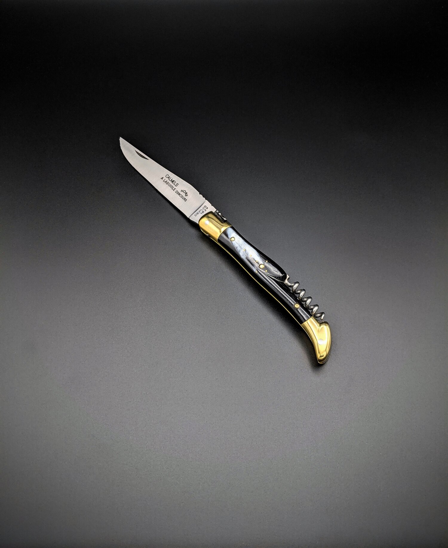 Couteau + tire-bouchon, deux mitres et corne pressée — Coutellerie  J.CALMELS