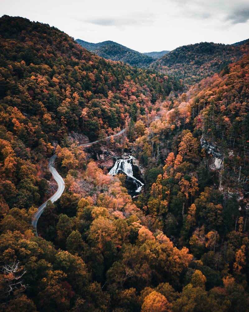 auto_tours_blue_ridge_mountains_asheville_north_carolina.jpeg