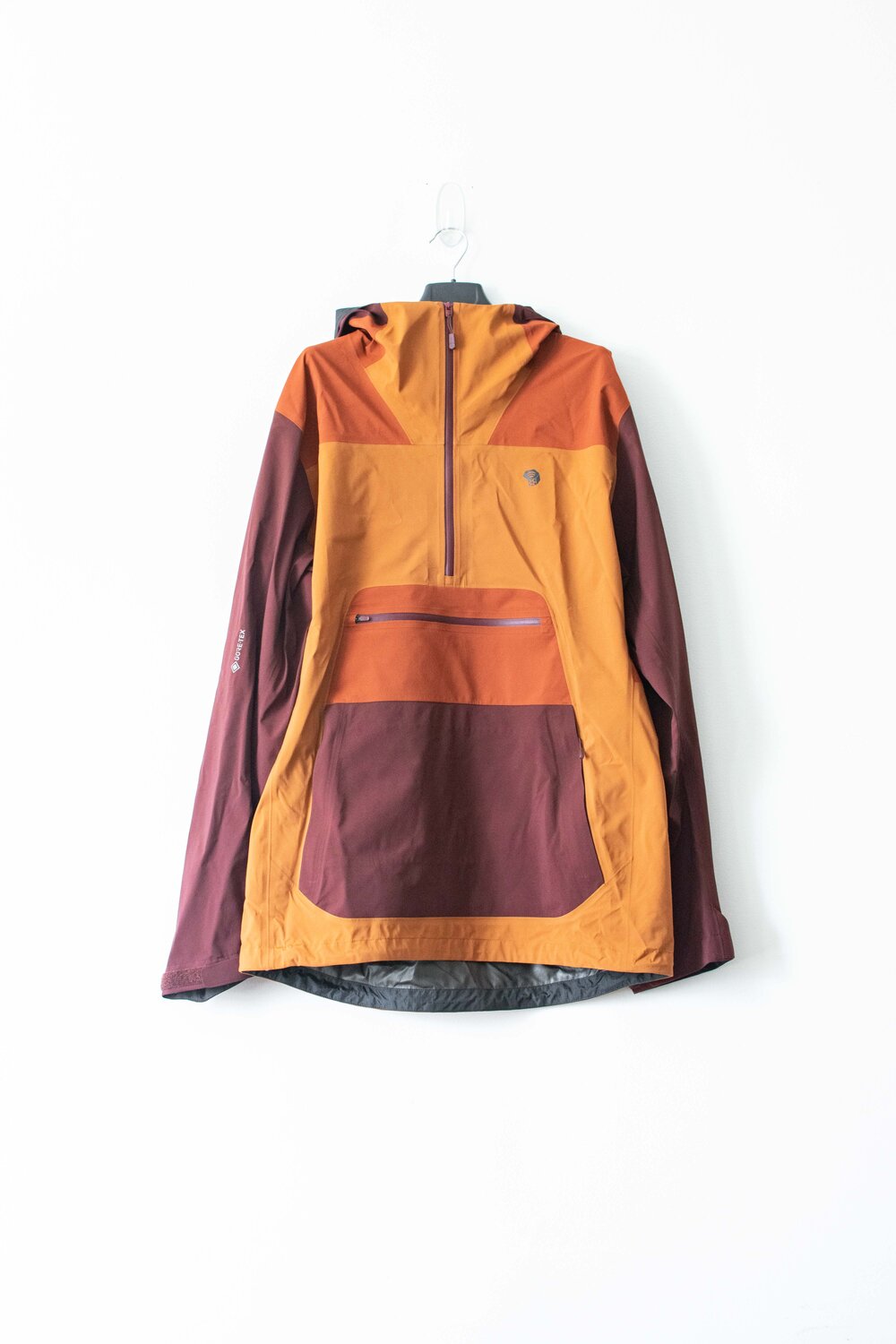 MHW-exposure-paclite-anorak-1.jpg