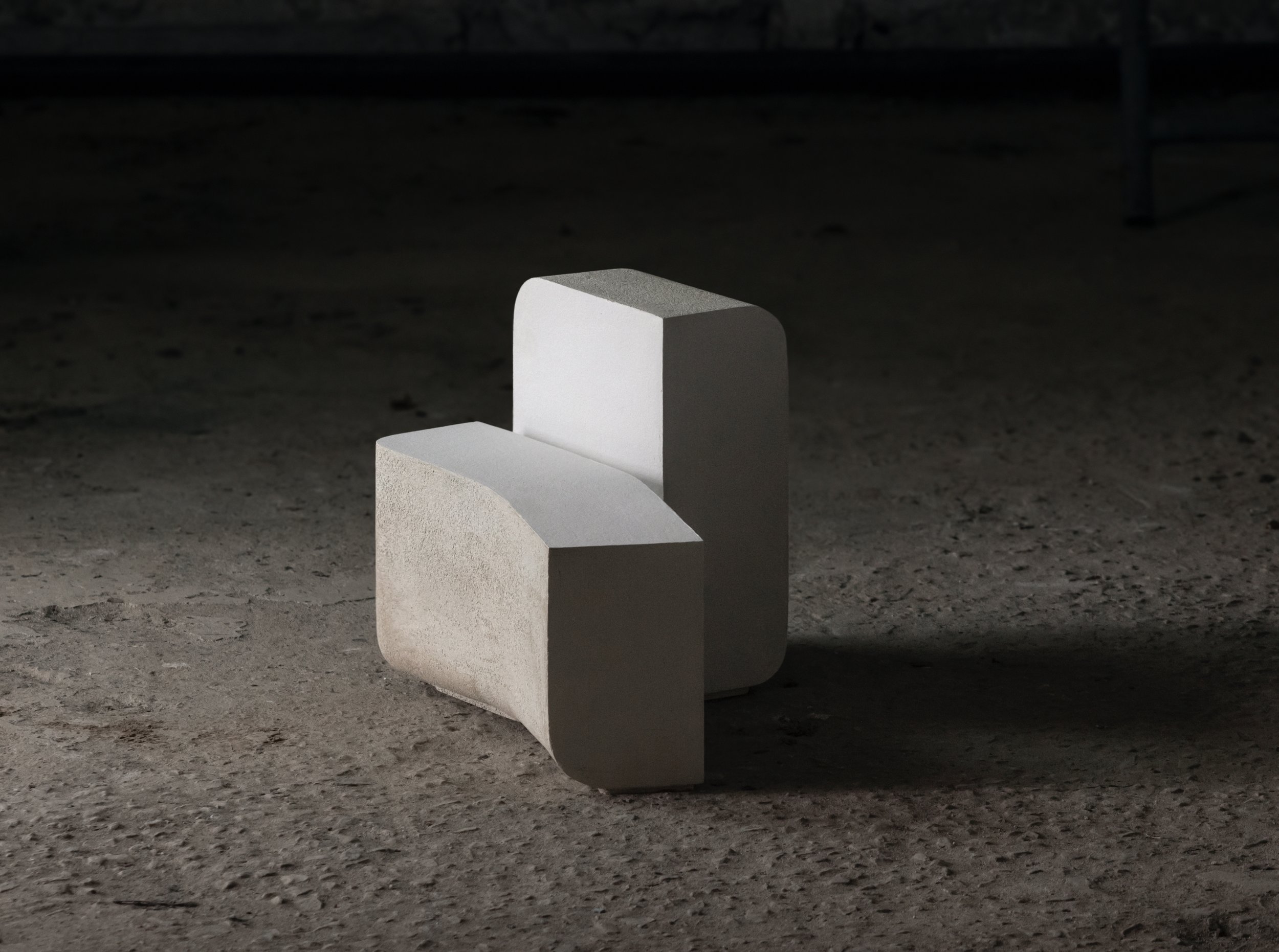 Visit Studiotwentyseven Gallery in Tribeca, New York to experience Marek Cwiek’s modern art, featuring sculptural works that blend architecture and contemporary design.